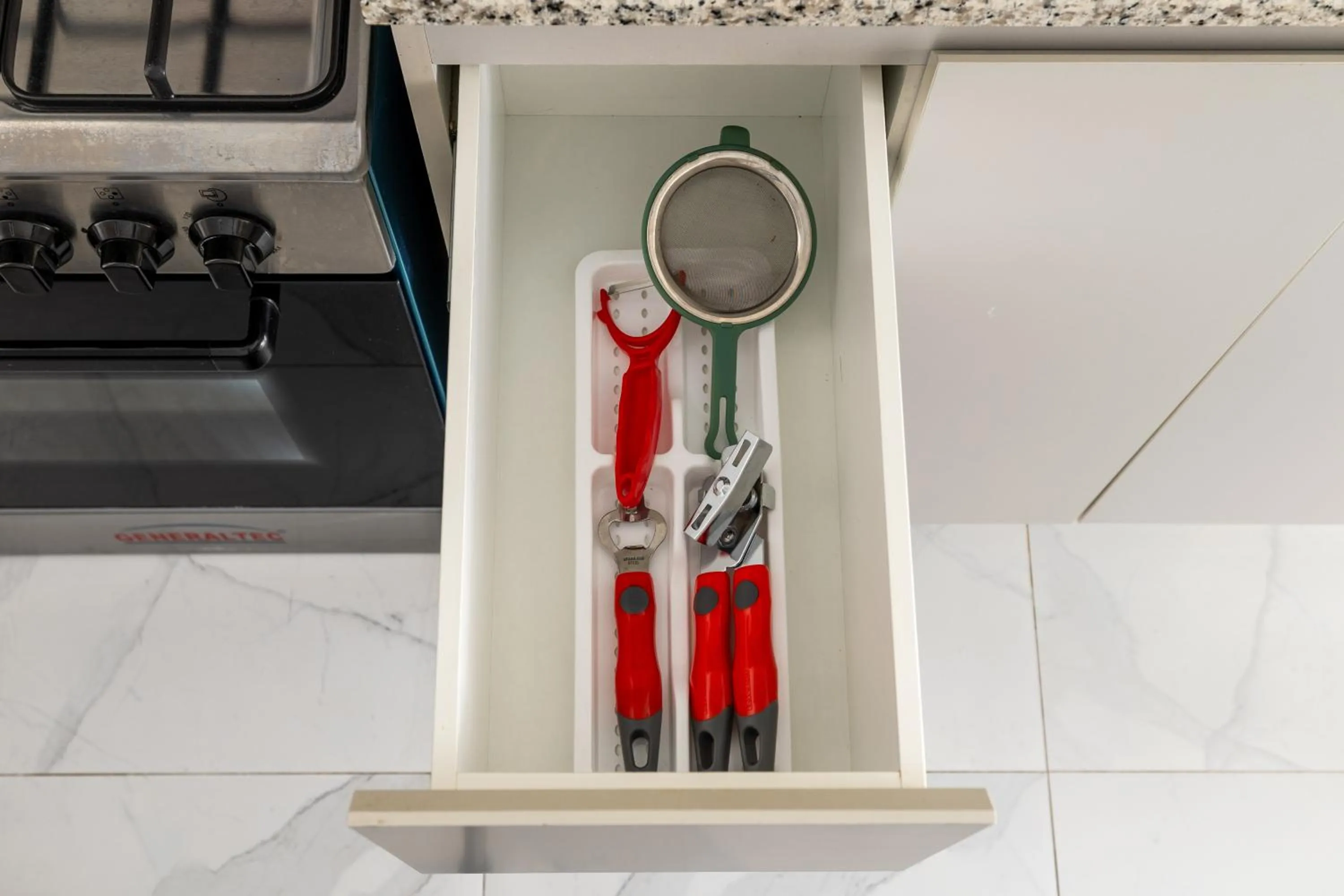 Kitchen or kitchenette in Unlock Waters Edge