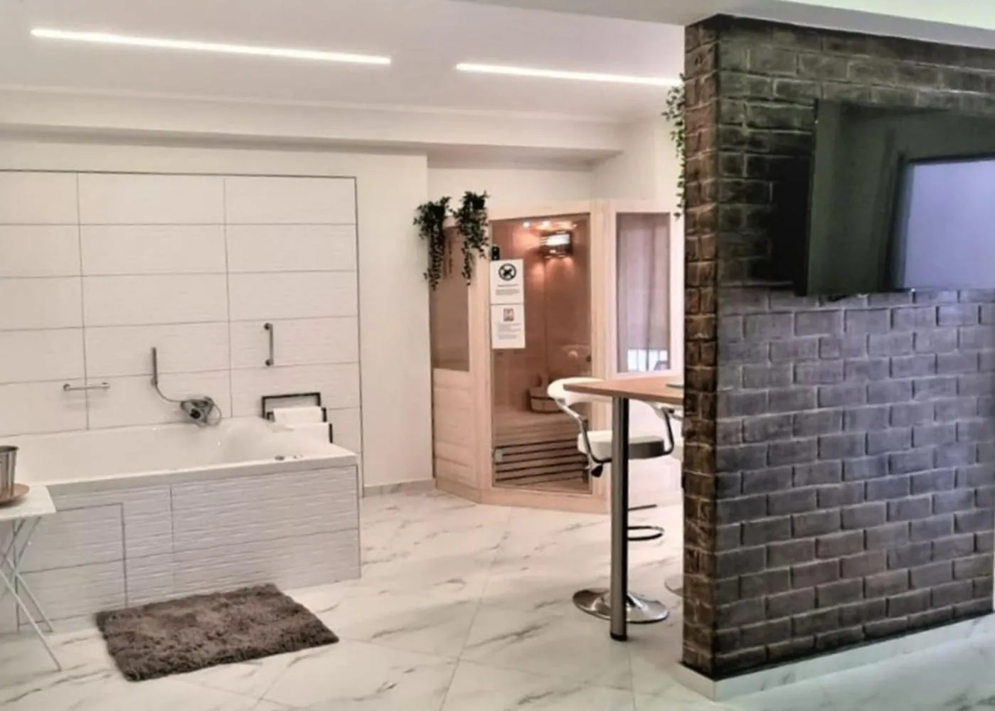 ROMANTIC DELUXE SVITE wise Jacuzzi and Sauna