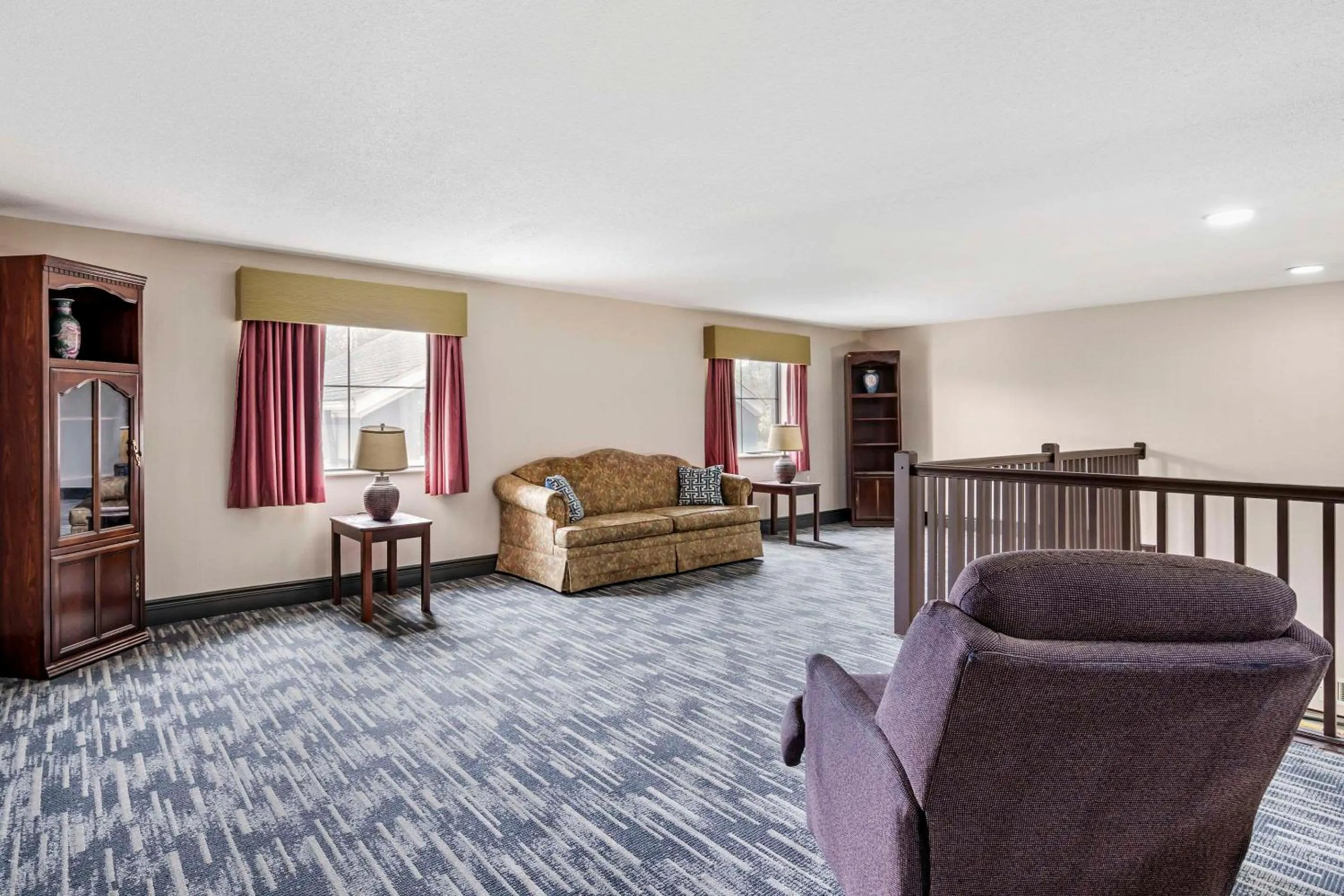 Lobby or reception in Country Inn & Suites by Radisson, Pickerington, OH