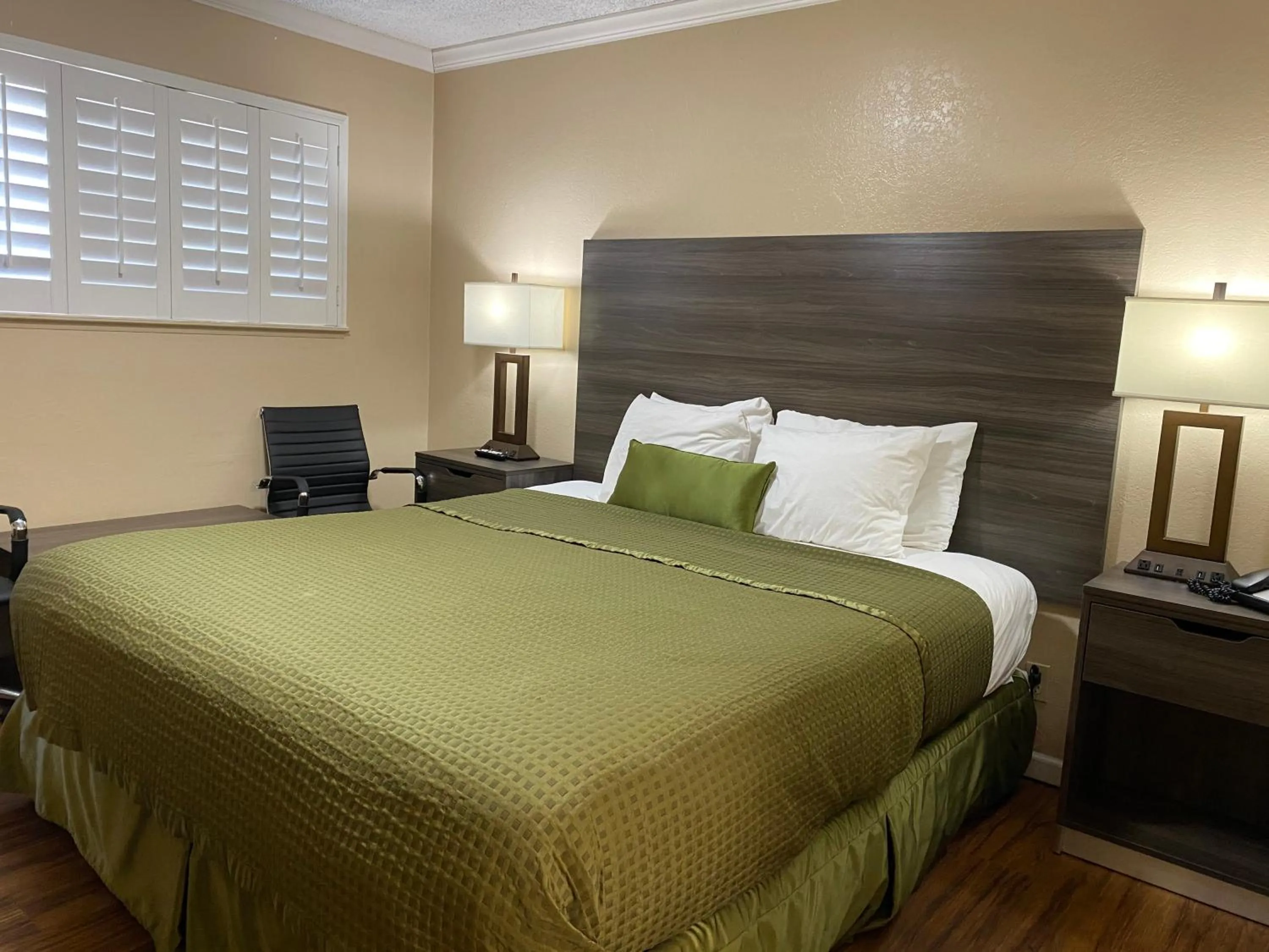 Photo of the whole room in Holland Inn & Suites