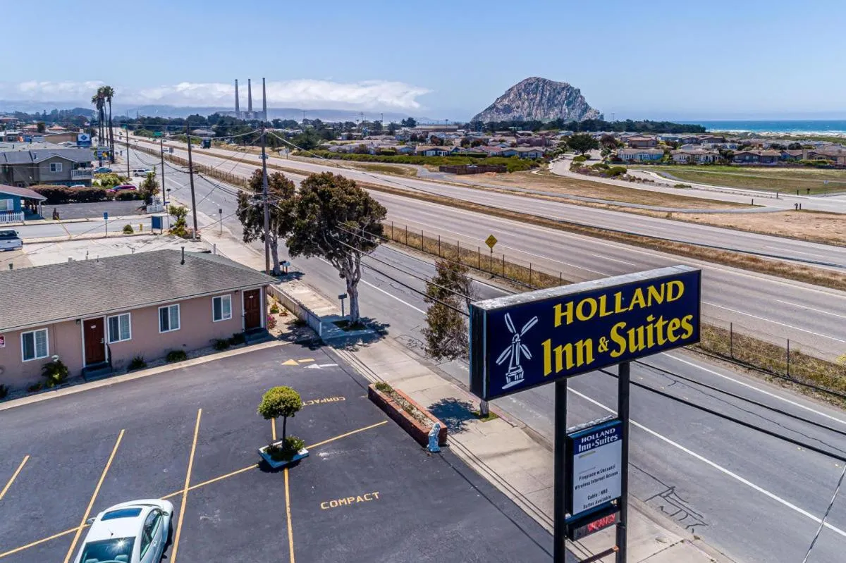 Property building in Holland Inn & Suites