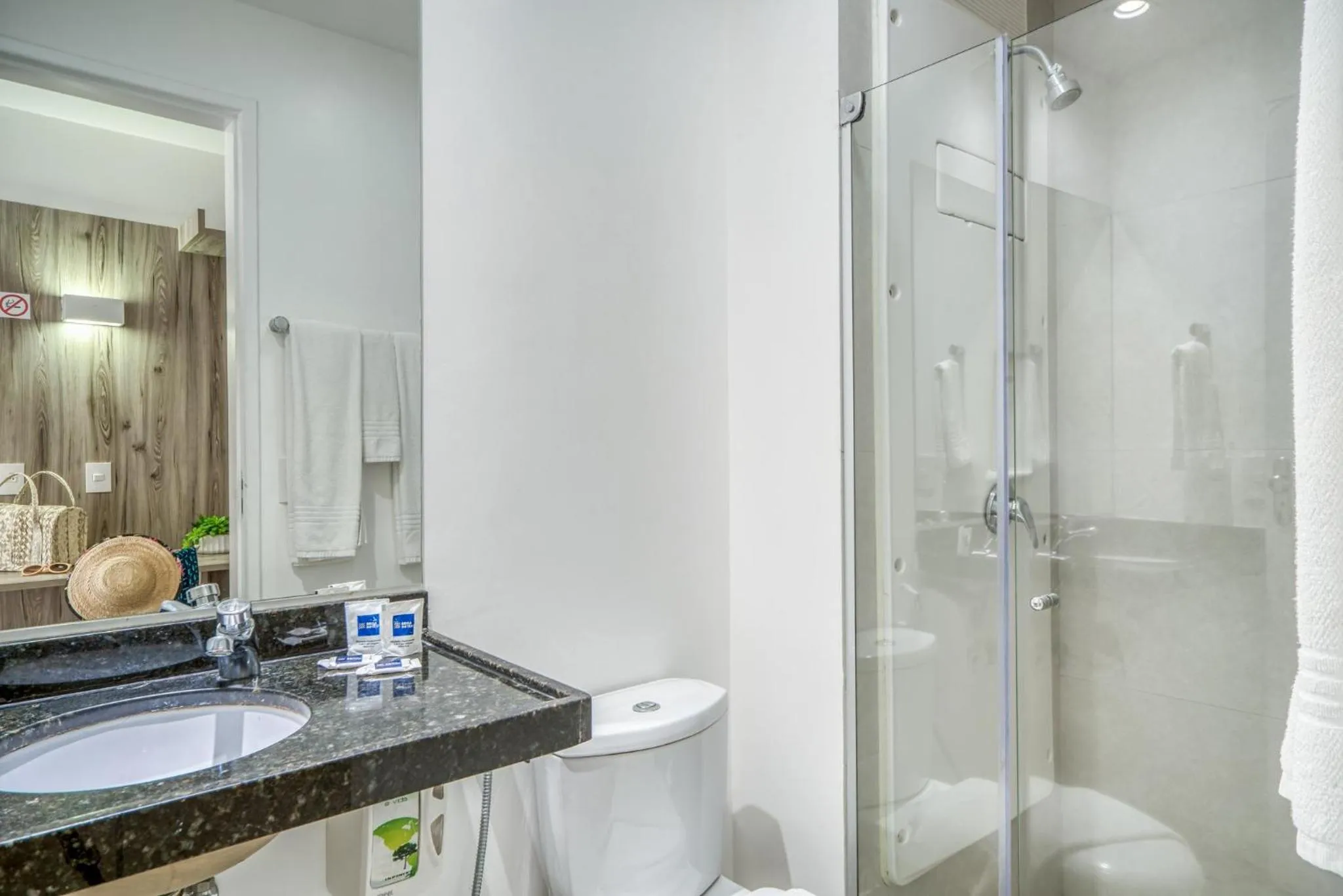 Bathroom in Hotel Praia Bonita Jatiúca