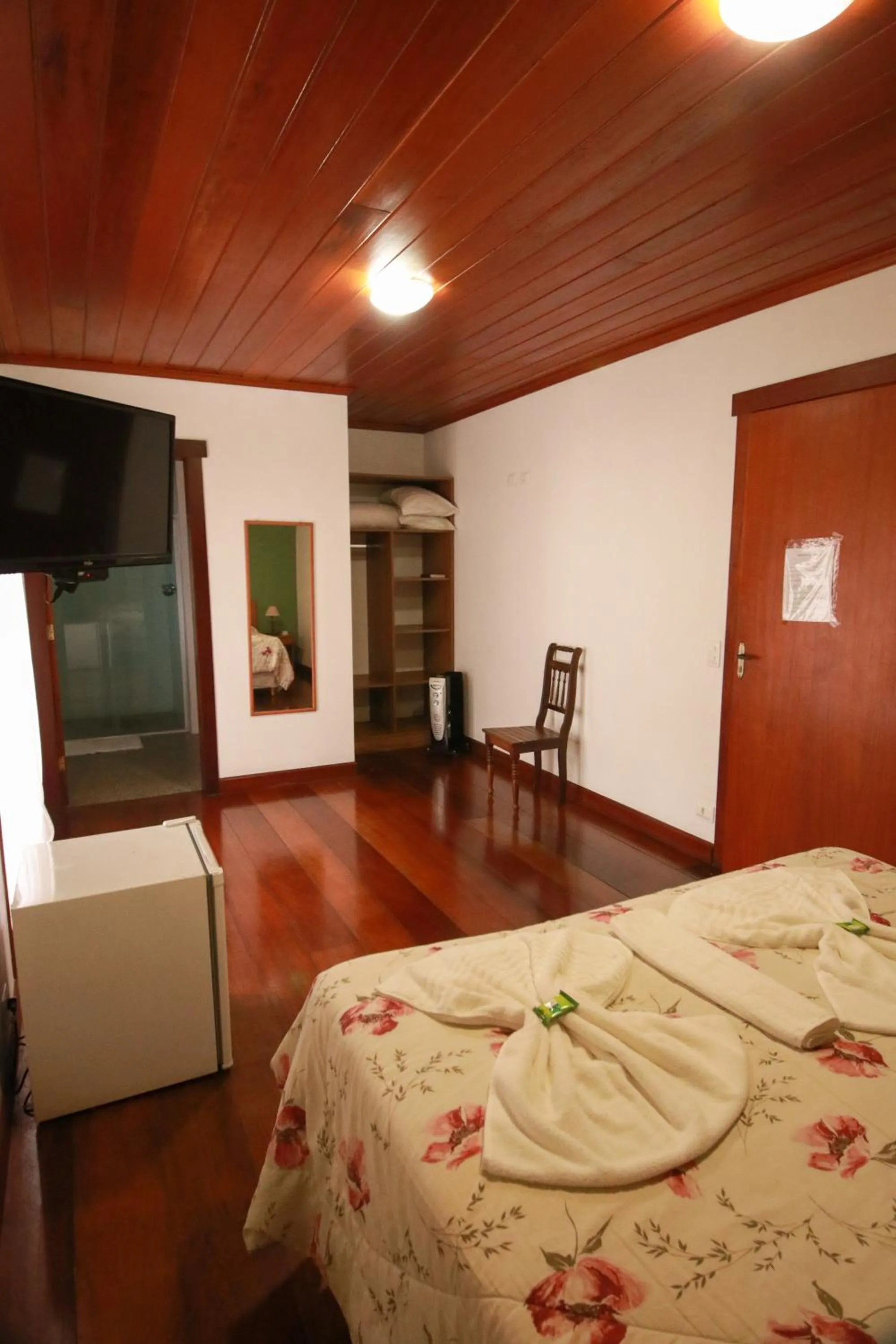 Photo of the whole room, Bed in Pousada Recanto Feliz