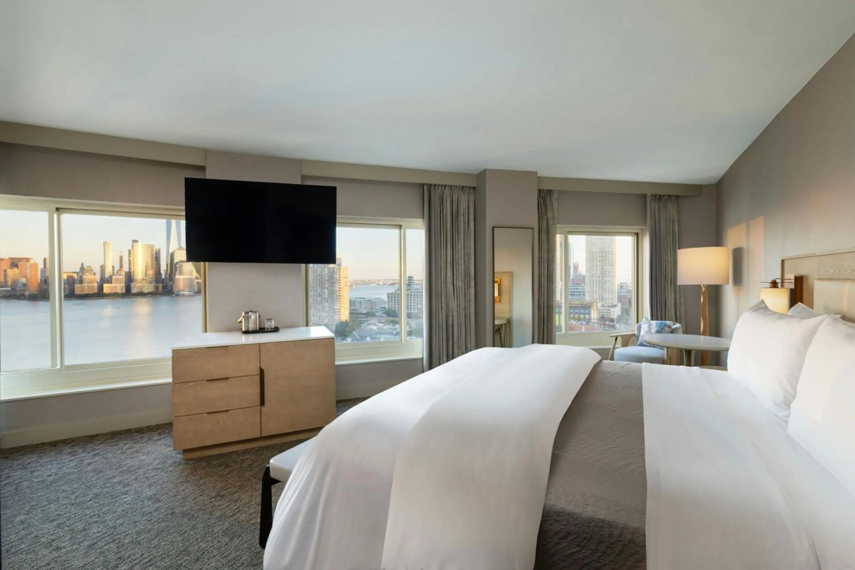 Photo of the whole room, Bed in The Westin Jersey City Newport