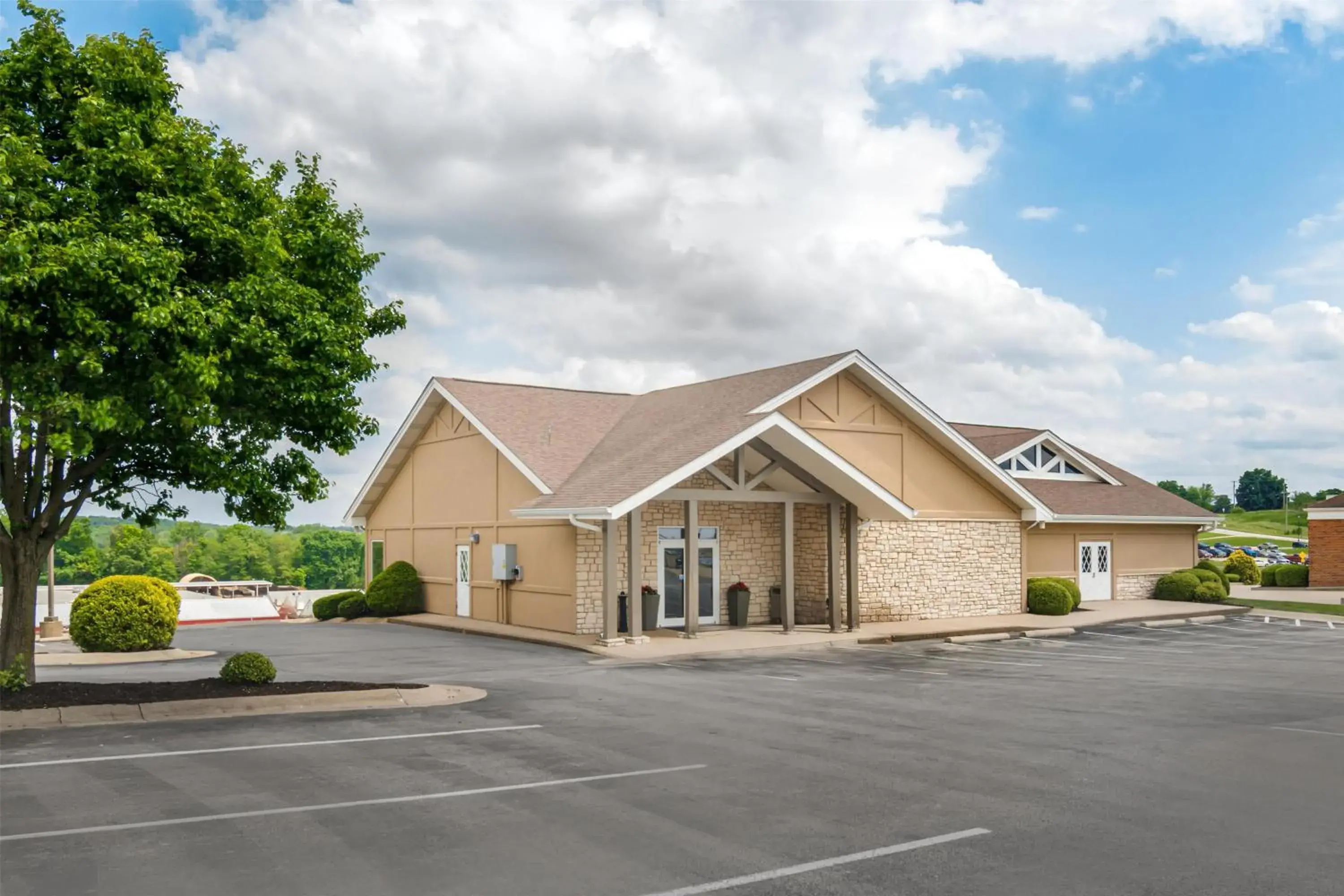 Property building in Best Western Plus Washington Hotel Property building in Best Western Plus Washington Hotel