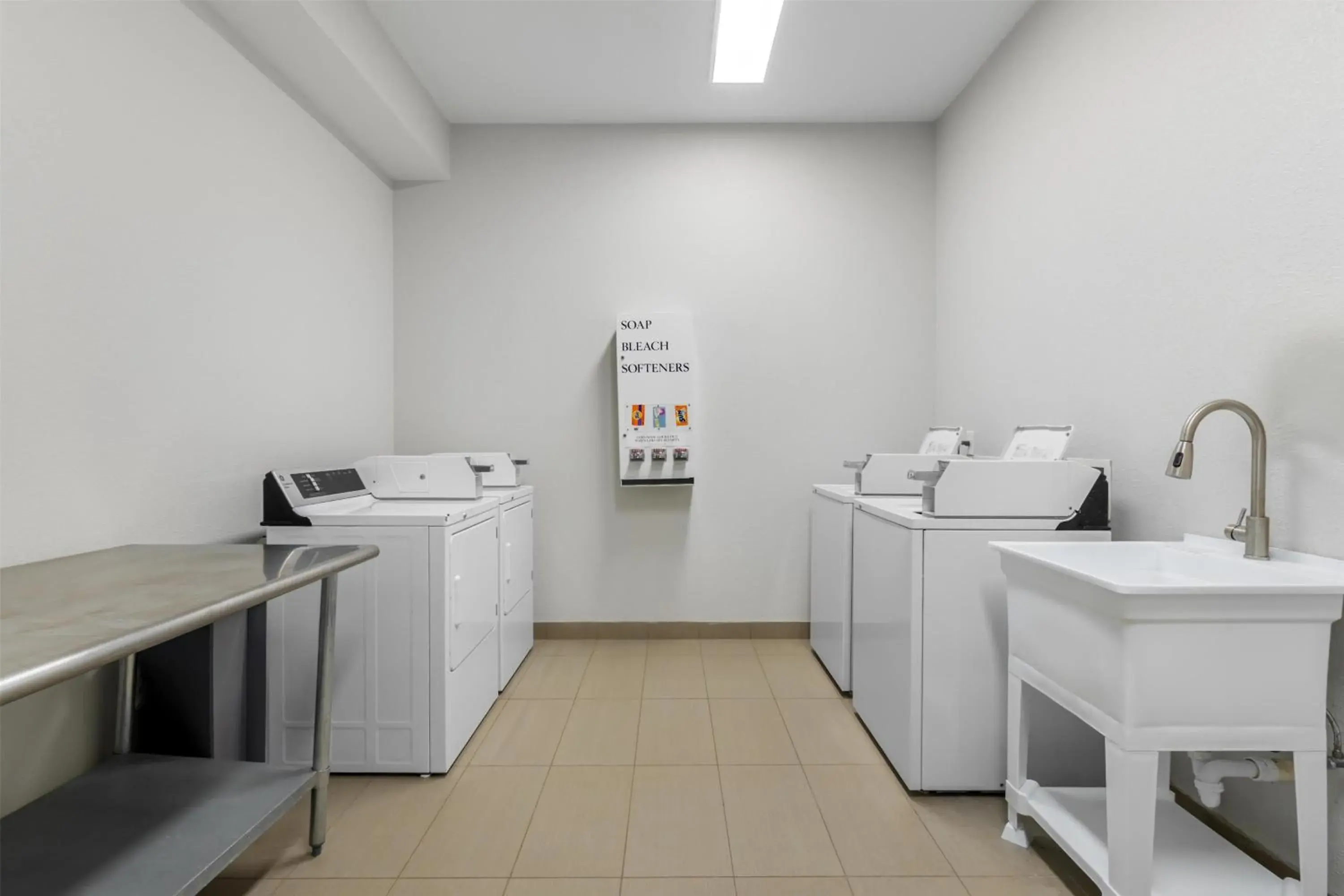 Property building in Best Western Plus Washington Hotel Property building in Best Western Plus Washington Hotel