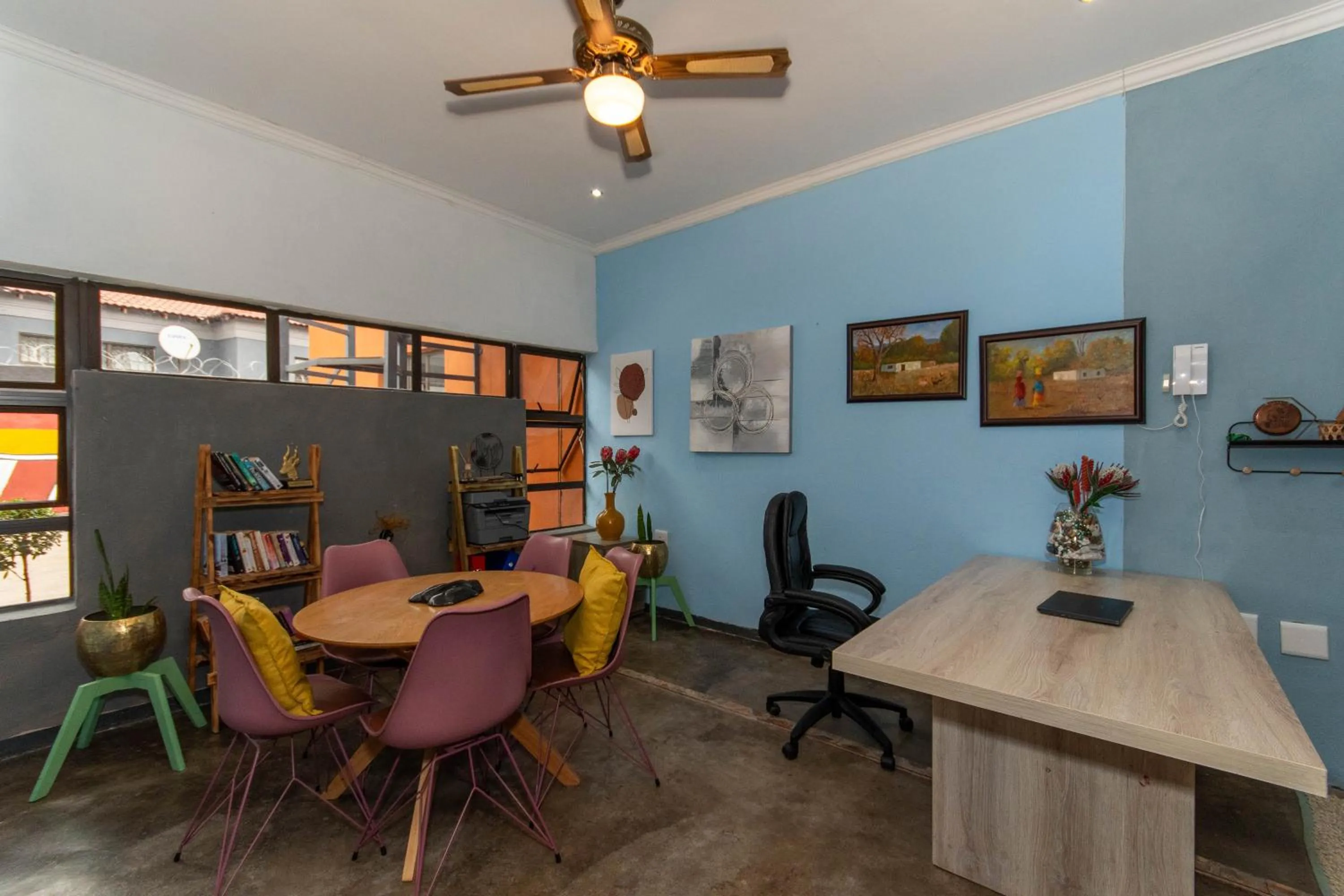 hair dresser in Woodpeckers Guest House