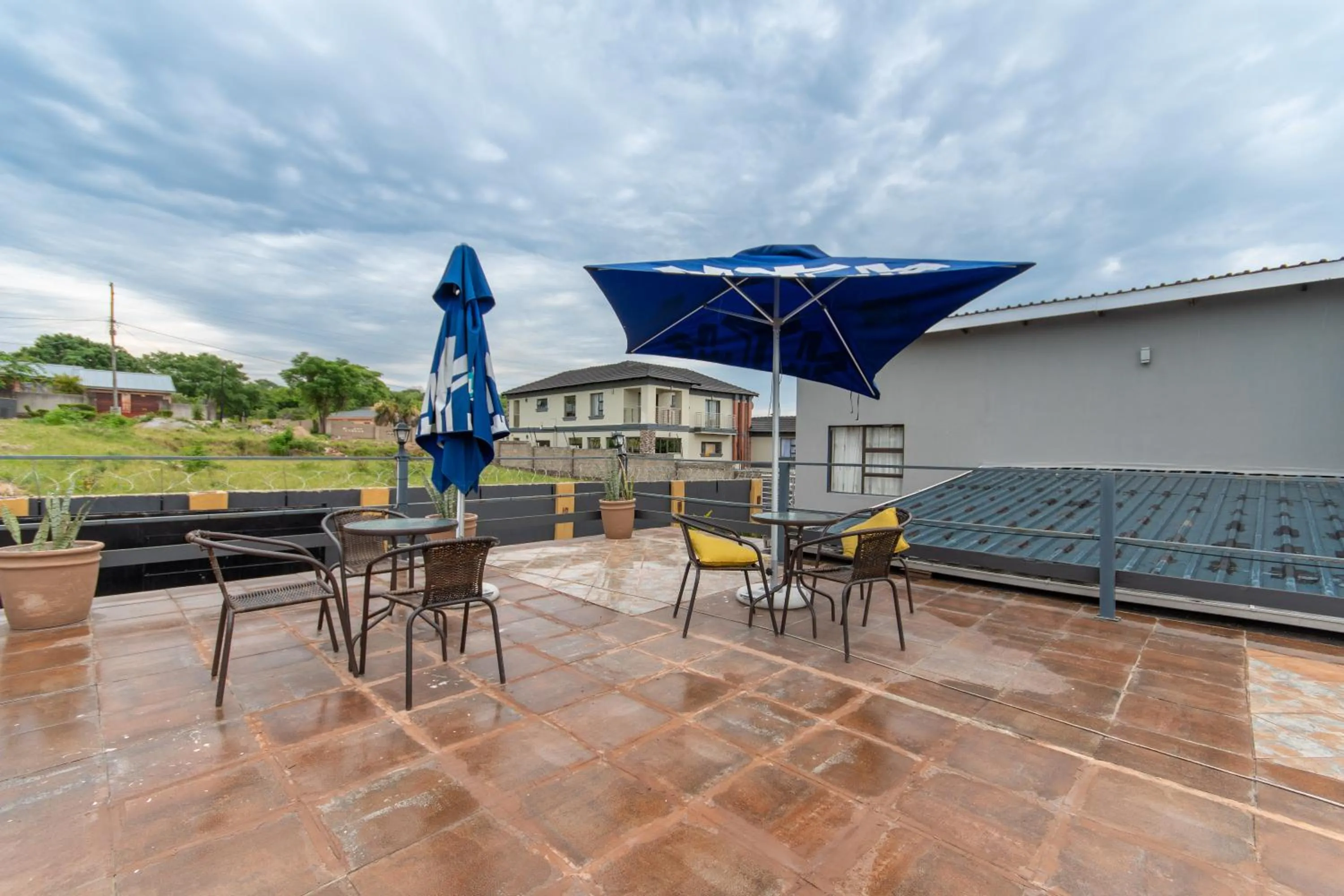 sunbed in Woodpeckers Guest House