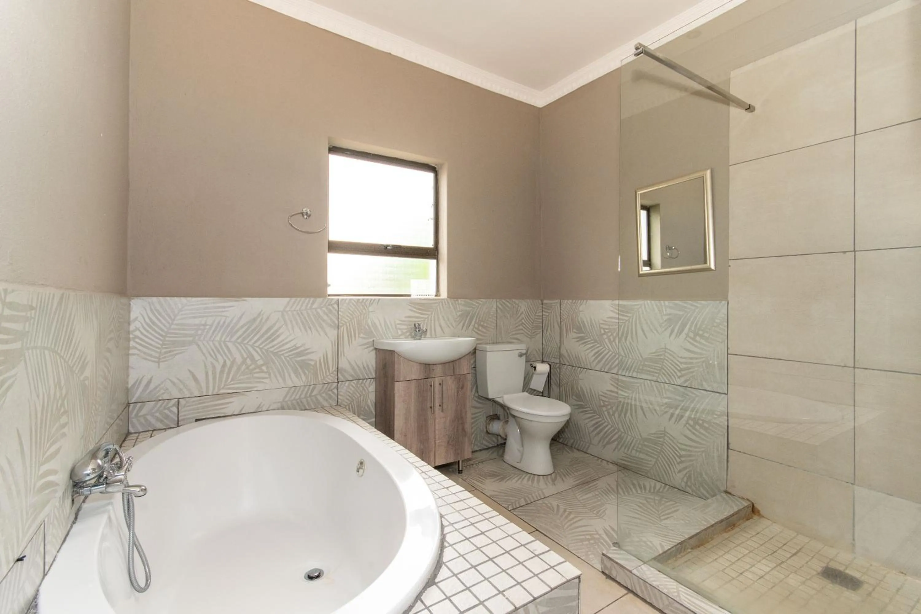 Toilet in Woodpeckers Guest House