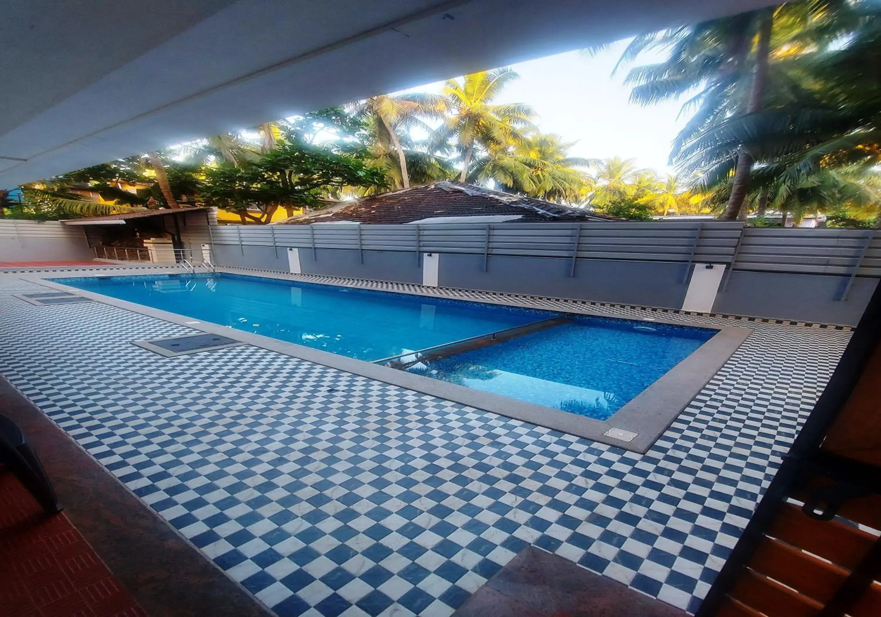 Swimming pool in Martins Crest Swimming pool in Martins Crest