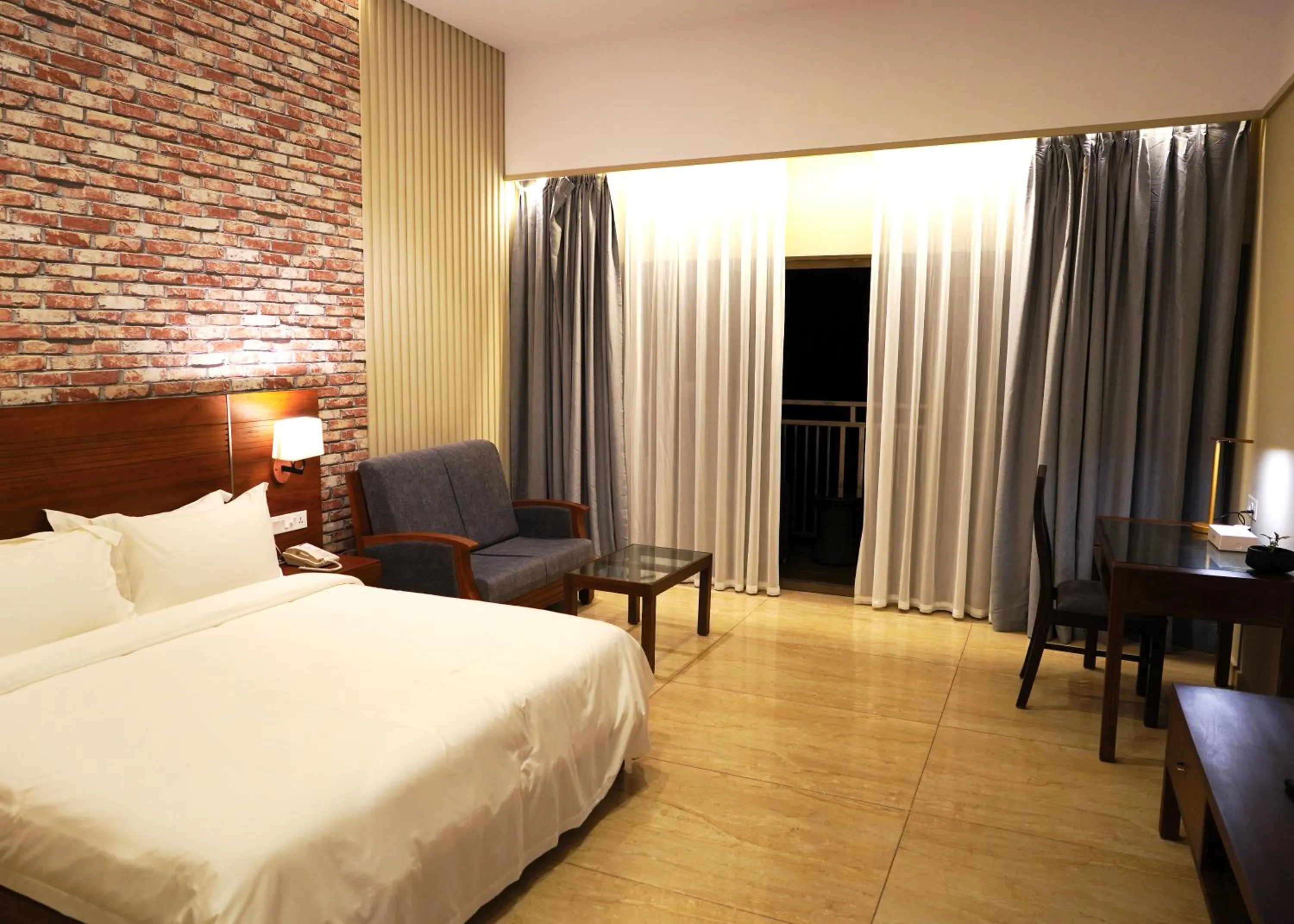 Bedroom, Bed in Elephant Passage