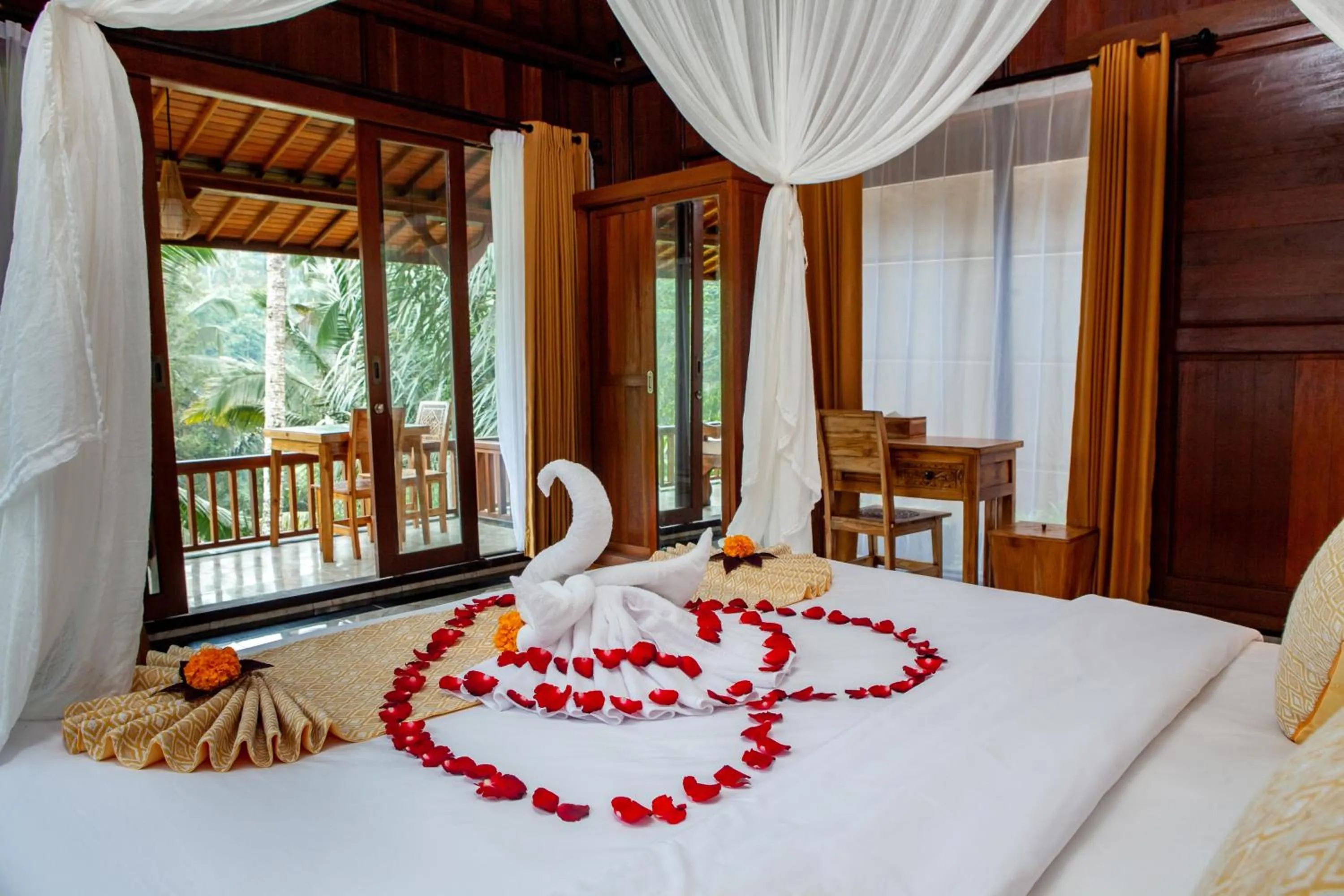 Bedroom, Bed in Campuhan Sebatu Resort