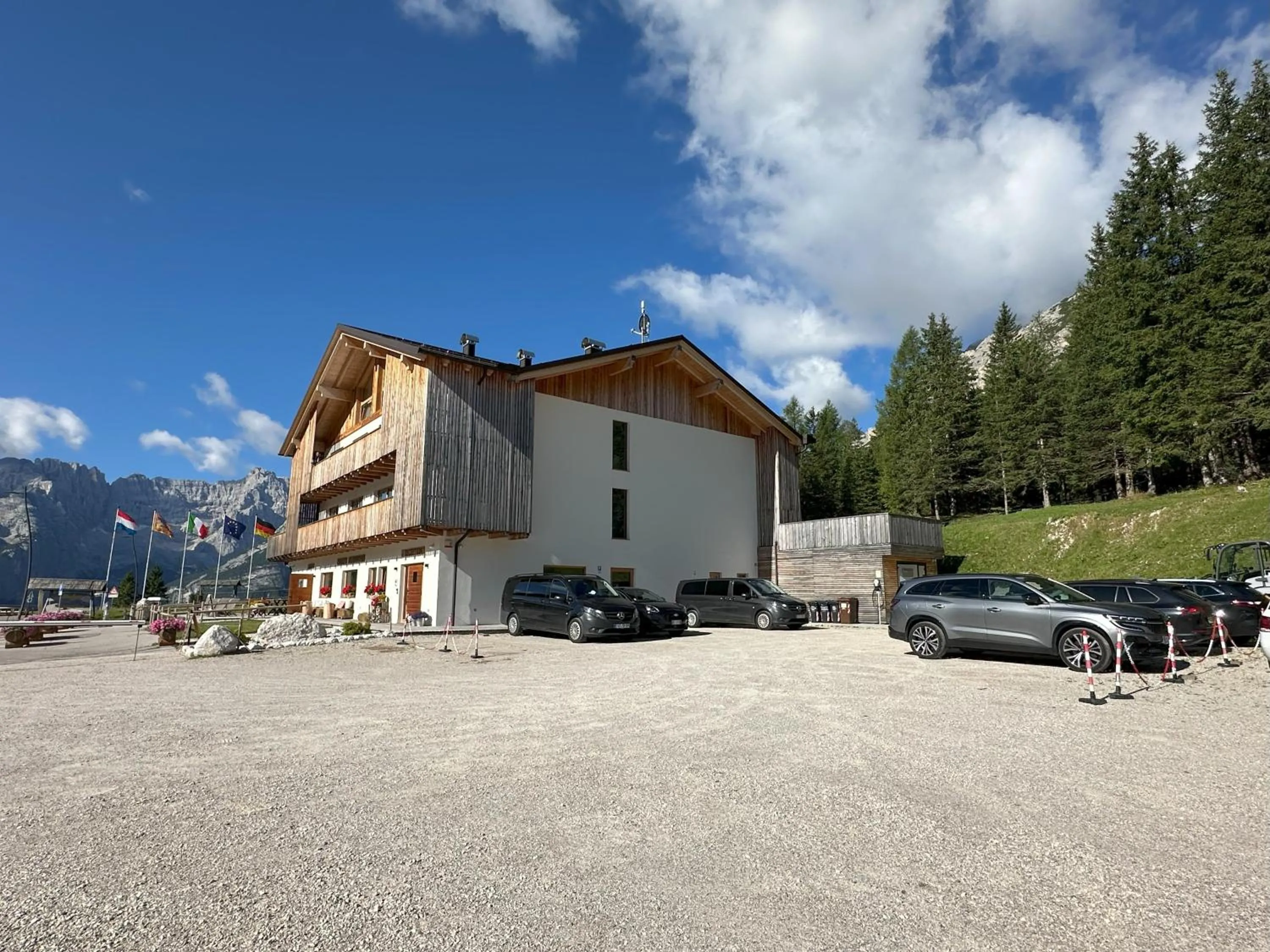 Parking in Chalet Alpenrose