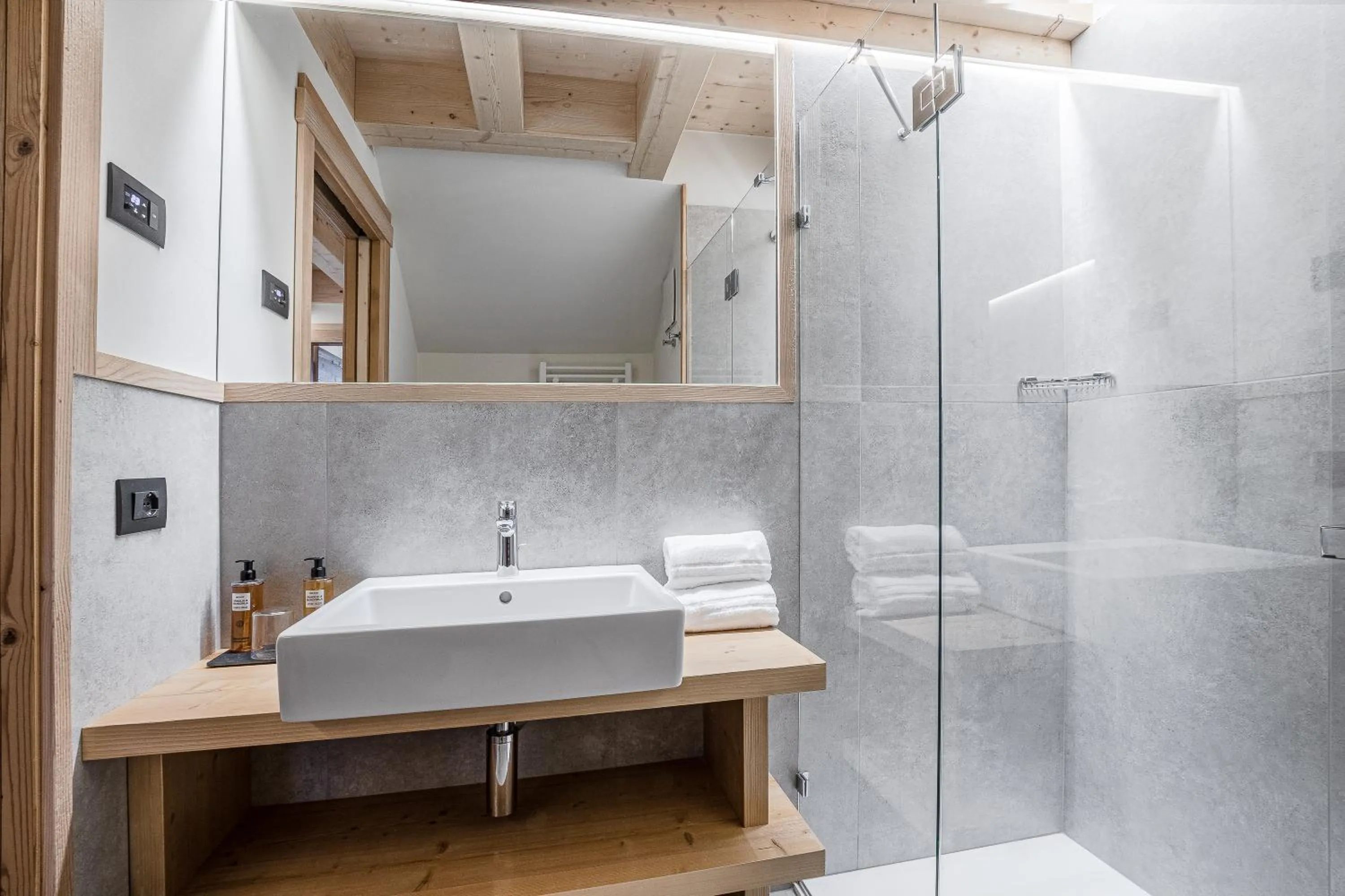 Shower in Chalet Alpenrose