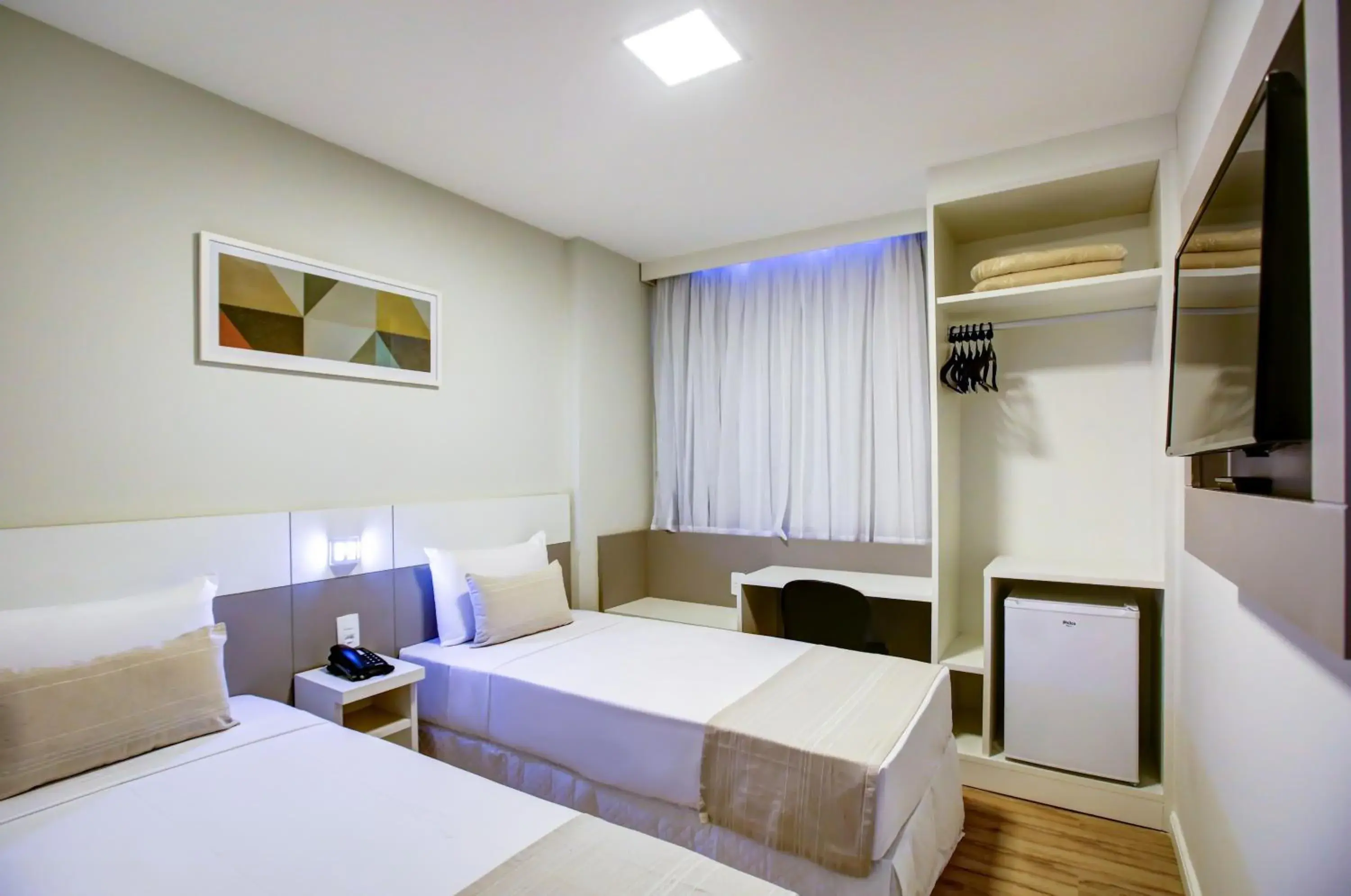 Bedroom, Bed in Transamerica Fit Lafaiete Bedroom, Bed in Transamerica Fit Lafaiete