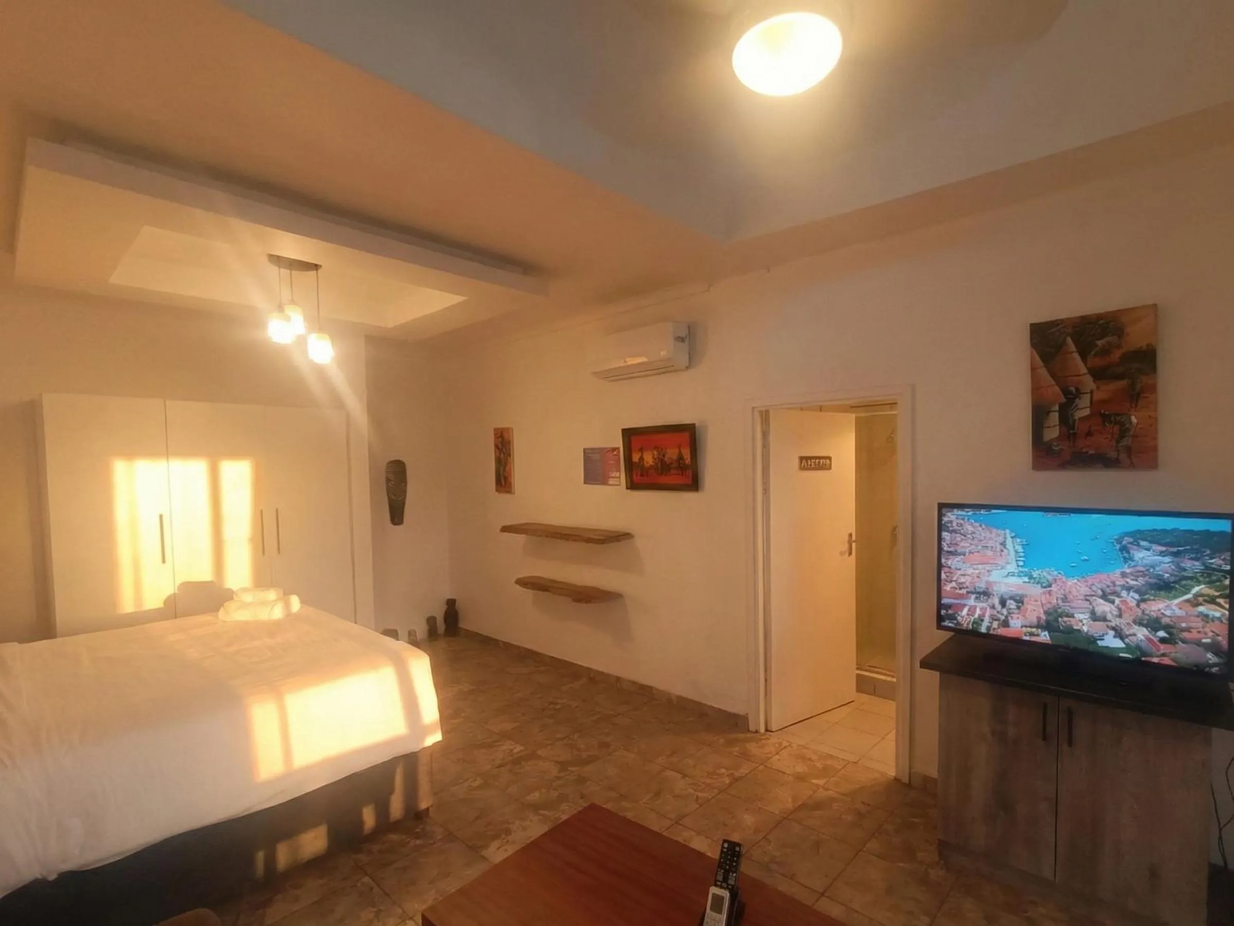 TV and multimedia, Bed in Zur See - No Loadshedding