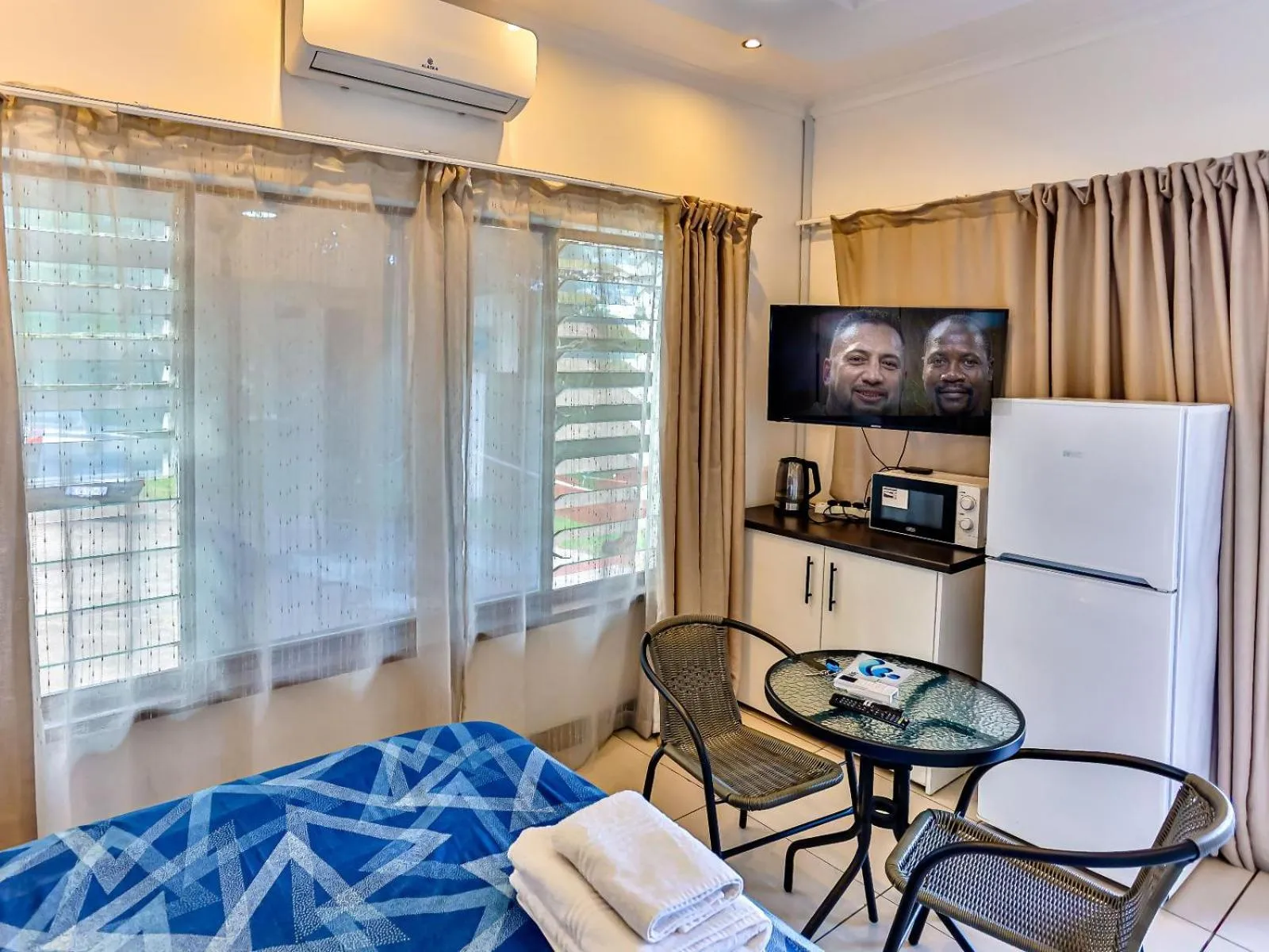 TV and multimedia in Zur See - No Loadshedding