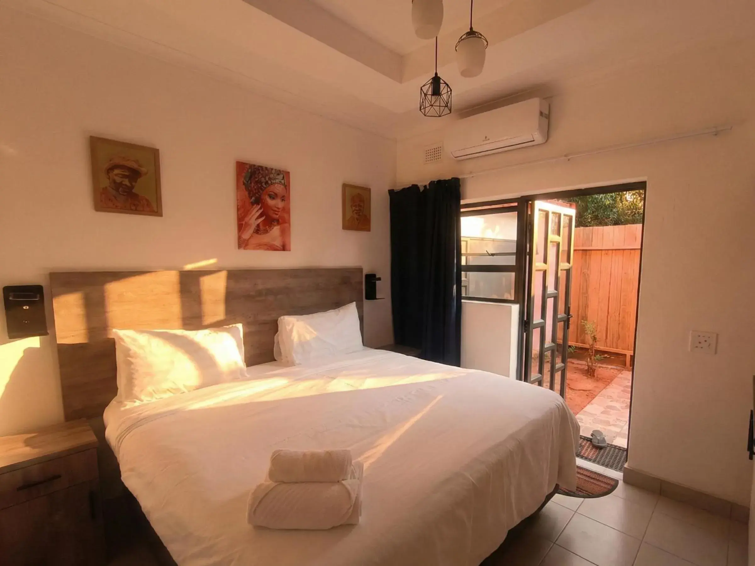 King Room - single occupancy in Zur See - No Loadshedding King Room - single occupancy in Zur See - No Loadshedding