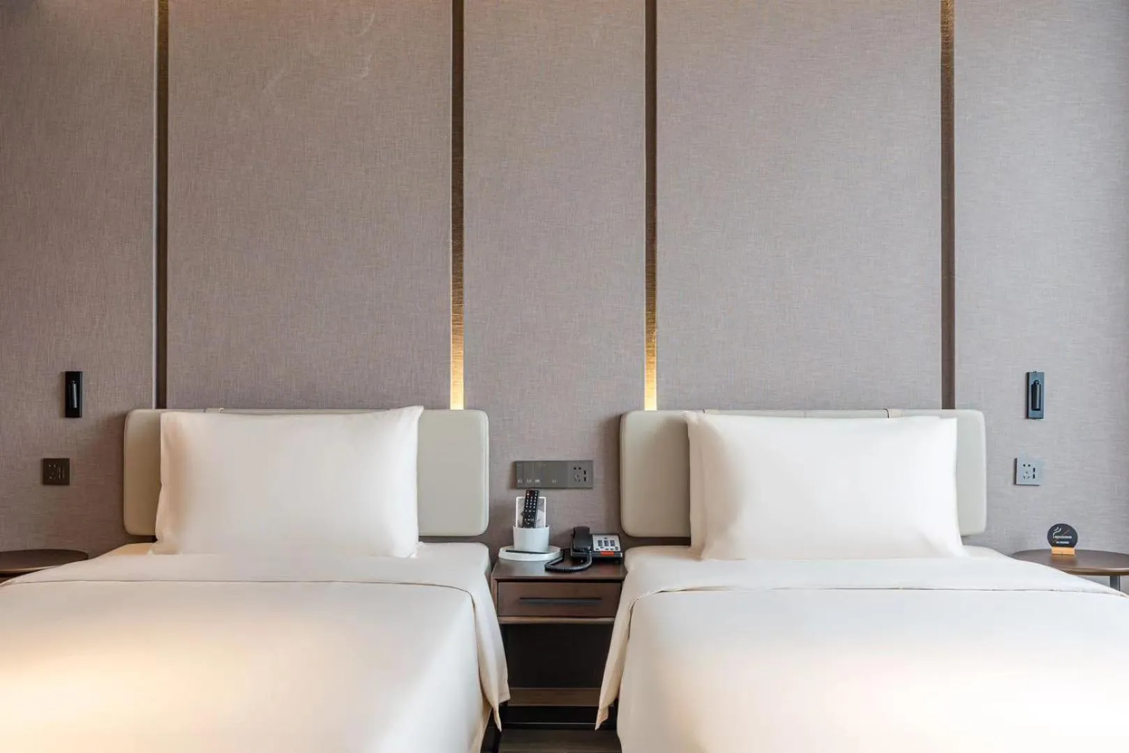 Bed in Atour Hotel Hangzhou Chongxian Banshan