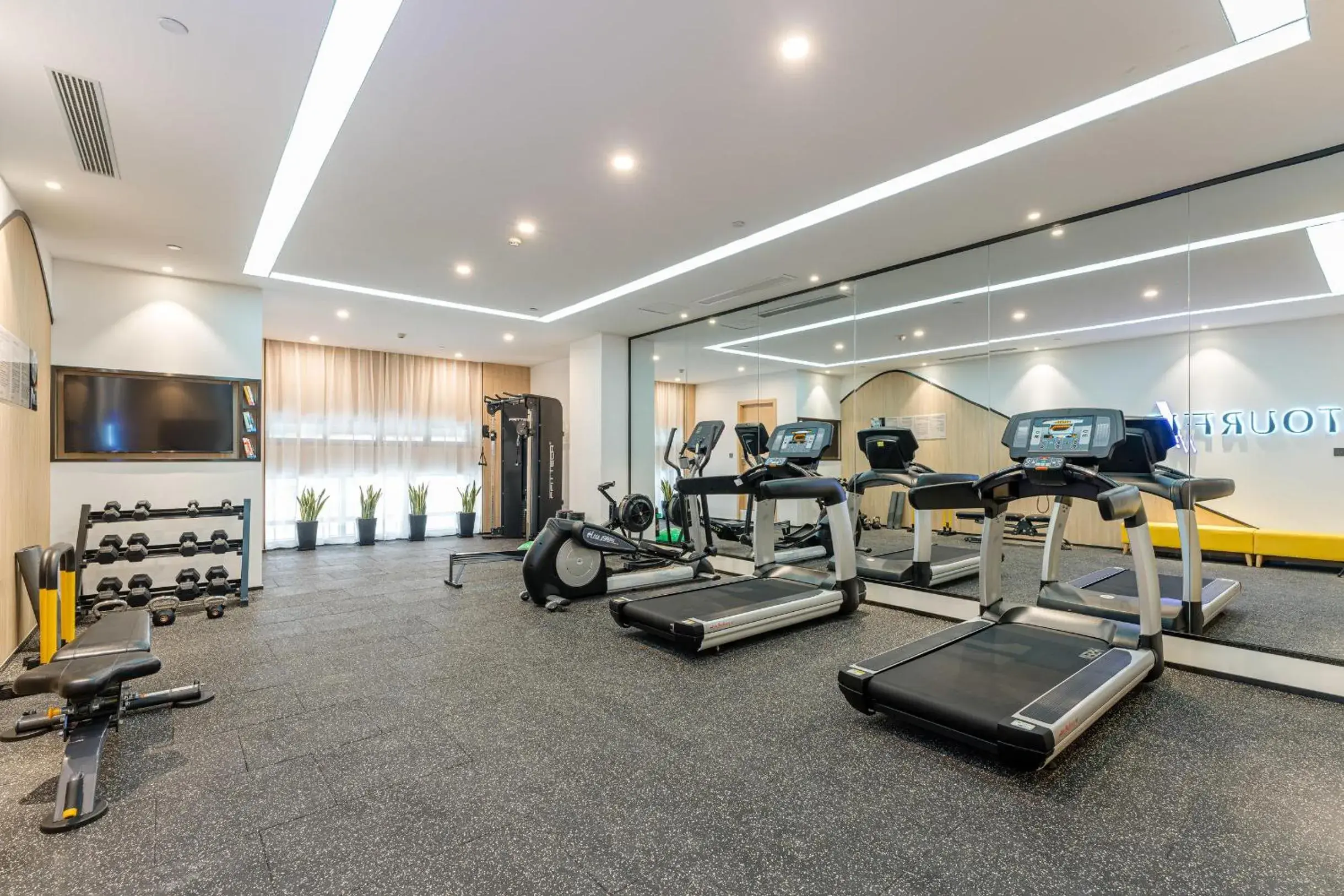 Fitness centre/facilities in Atour Hotel Hangzhou Chongxian Banshan Fitness centre/facilities in Atour Hotel Hangzhou Chongxian Banshan