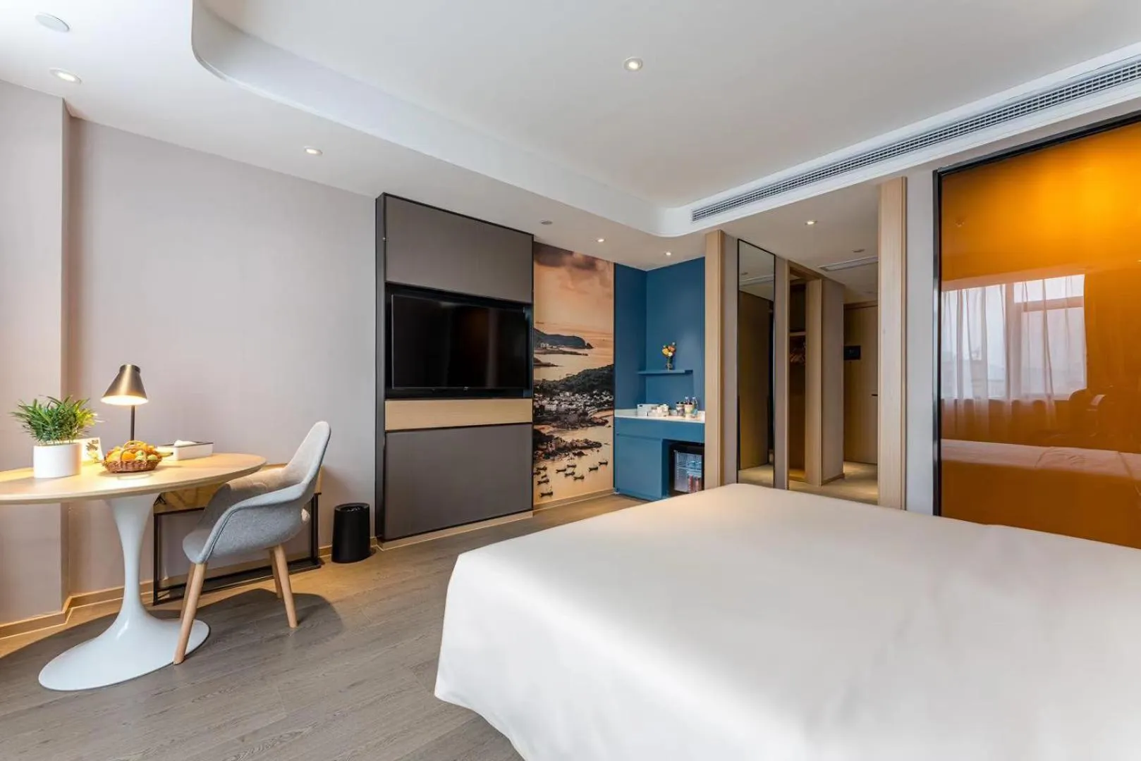 Bed in Atour Hotel Hangzhou Chongxian Banshan