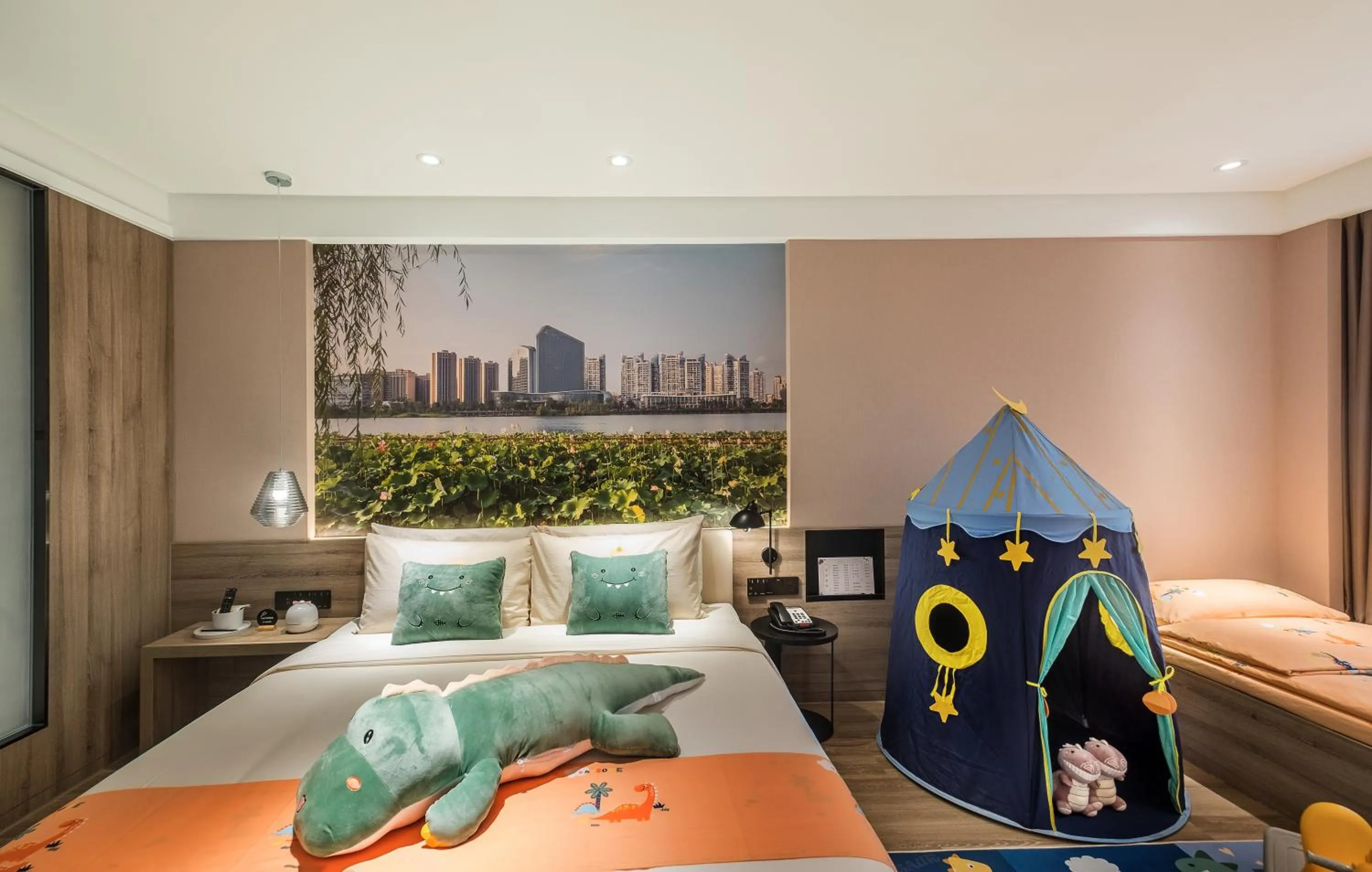 Atour Hotel Suining Chuanshan Railway Station