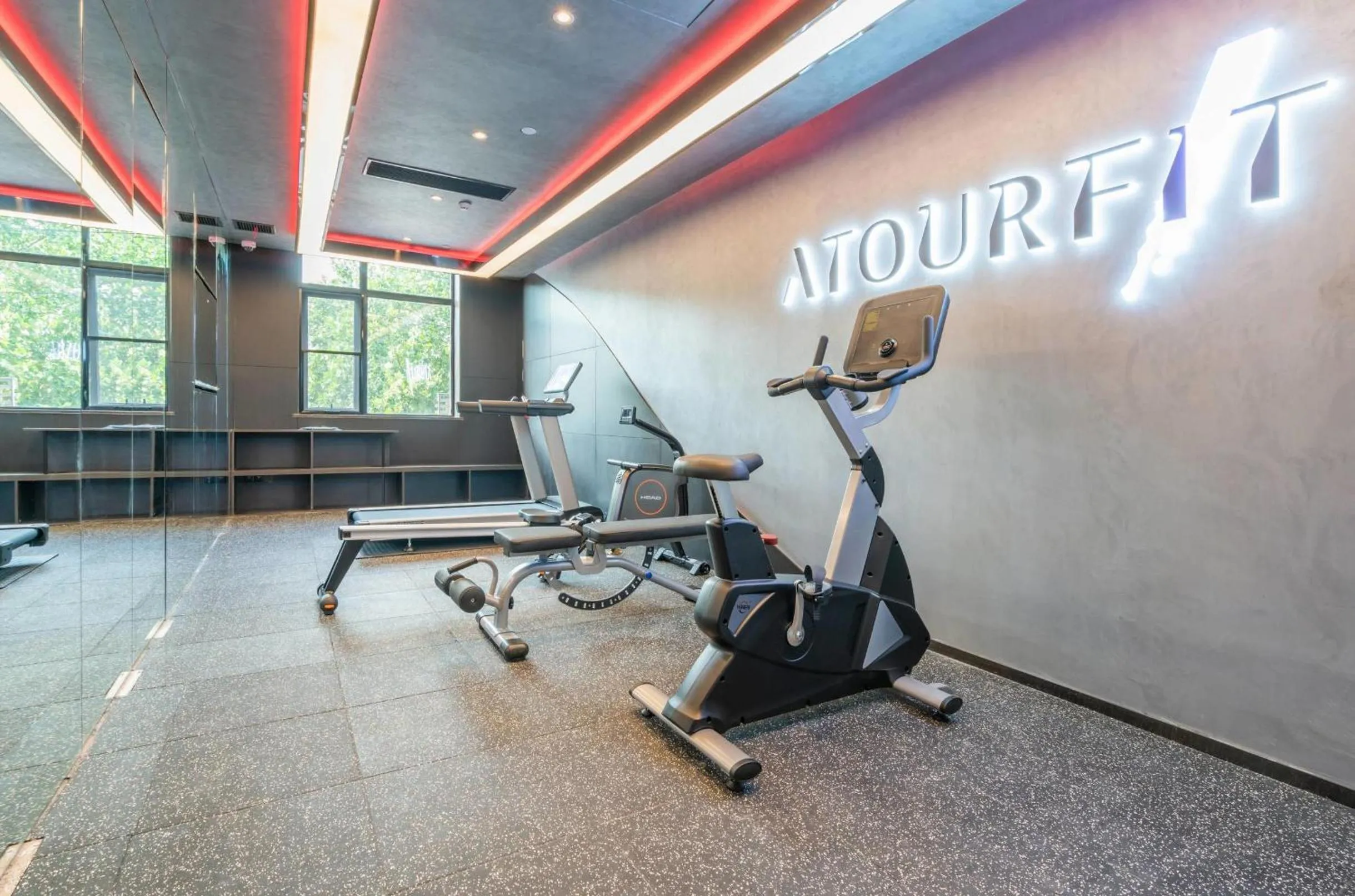Fitness centre/facilities in Atour Light Hotel Shanghai Xinjiangwancheng Fudan University