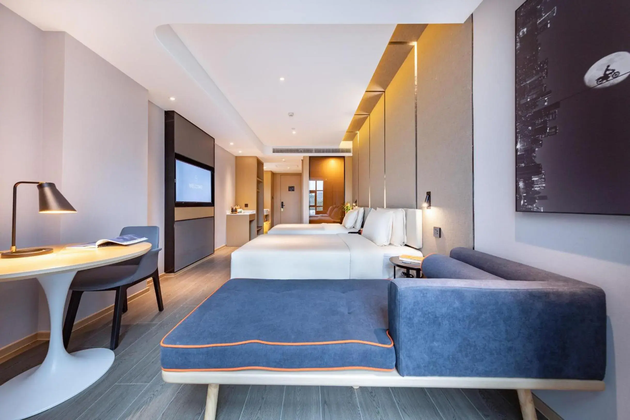 Bed in Atour Hotel Shanghai Wujiaochang Daxue Road Bed in Atour Hotel Shanghai Wujiaochang Daxue Road