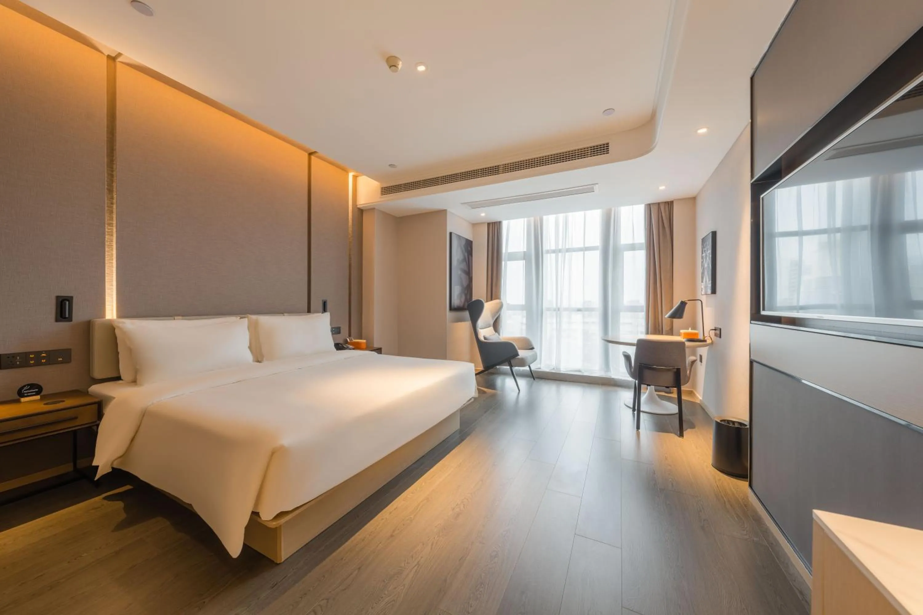 Photo of the whole room, Bed in Atour Hotel Nanjing Olympics Sports Center CBD