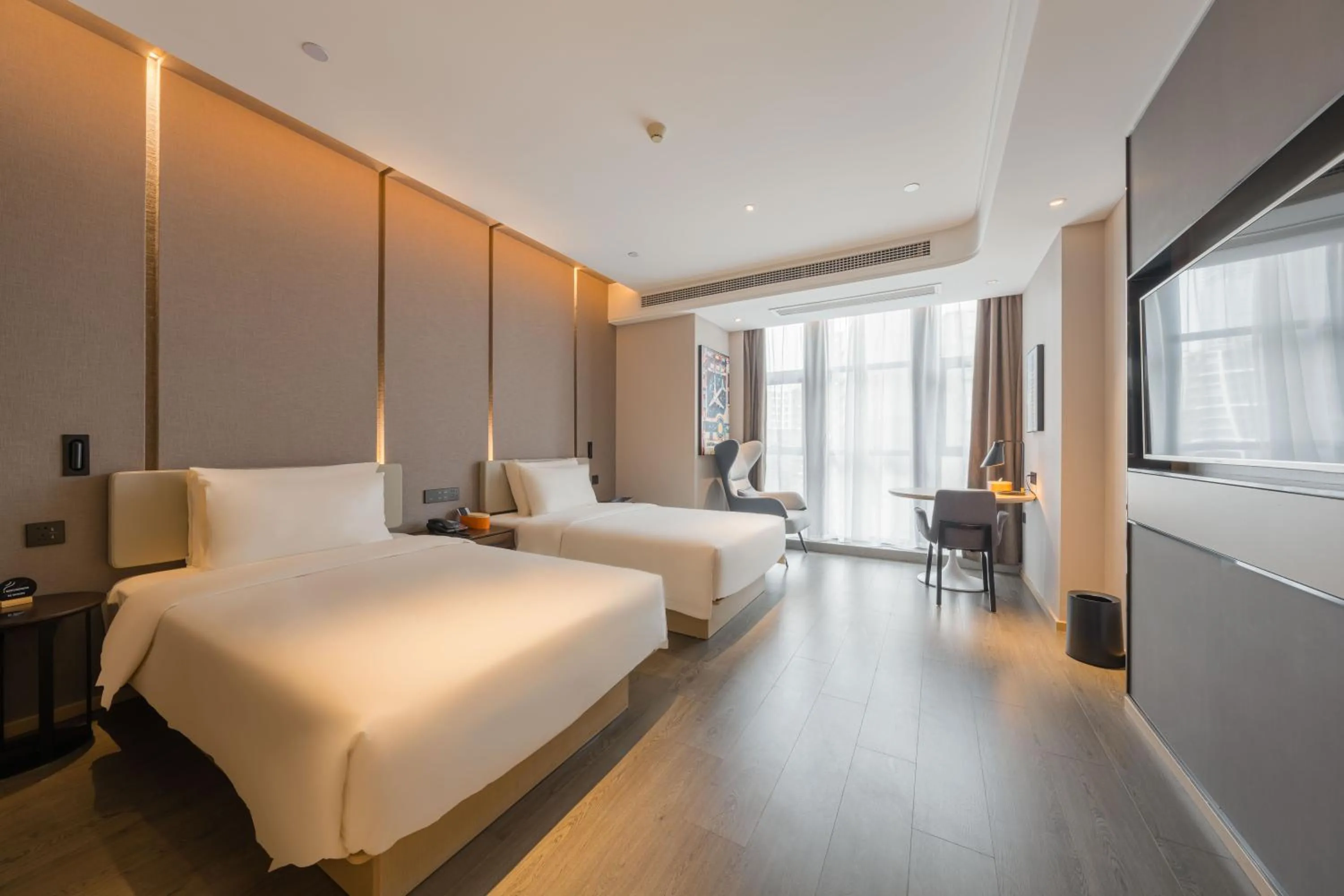 Photo of the whole room, Bed in Atour Hotel Nanjing Olympics Sports Center CBD