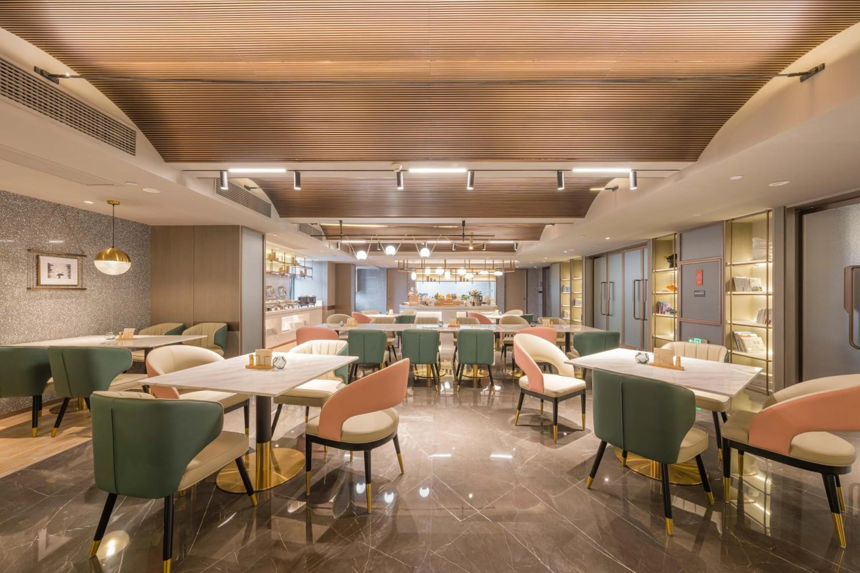 Restaurant/places to eat in Atour Hotel Nanjing Olympics Sports Center CBD