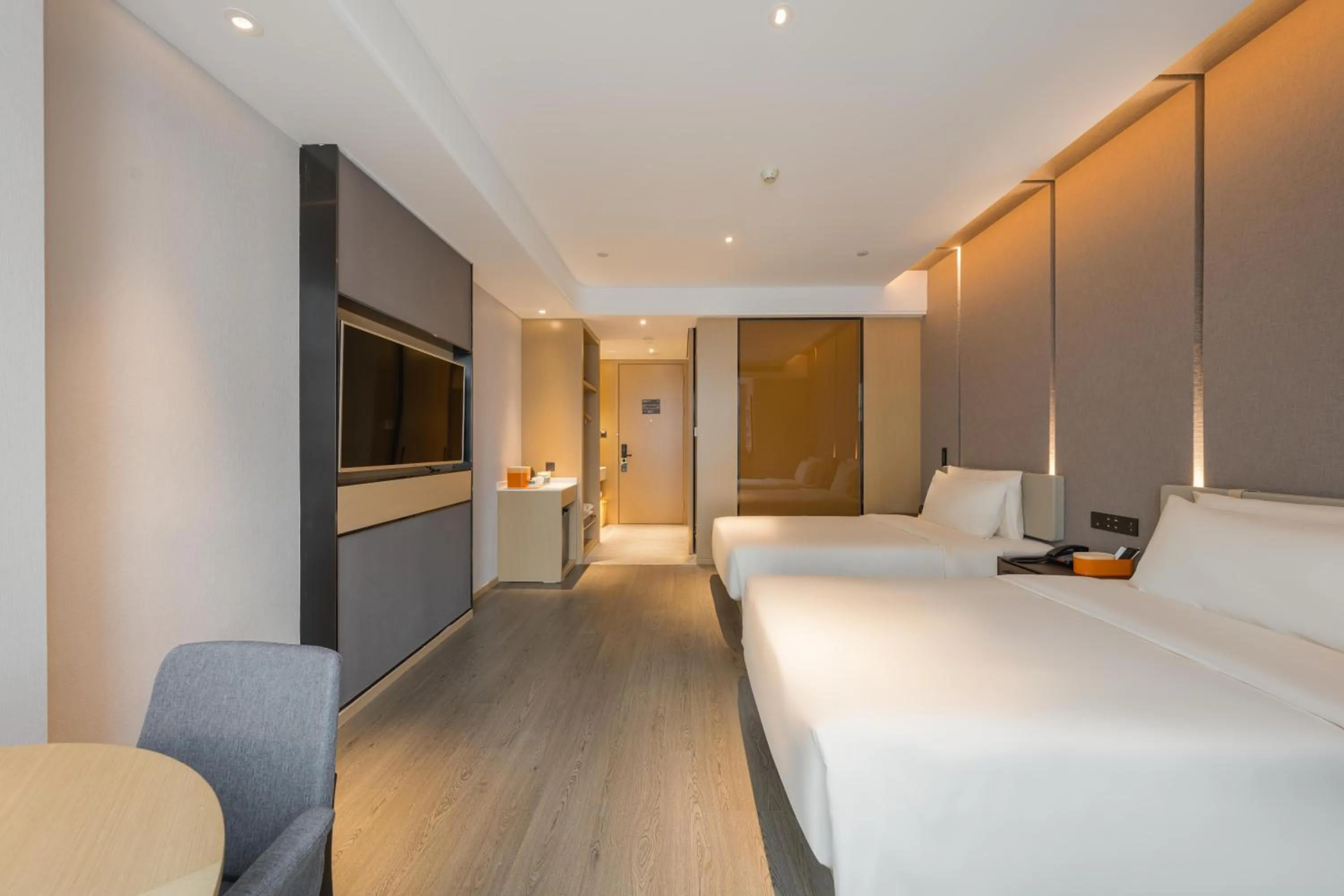 Photo of the whole room, Bed in Atour Hotel Nanjing Olympics Sports Center CBD