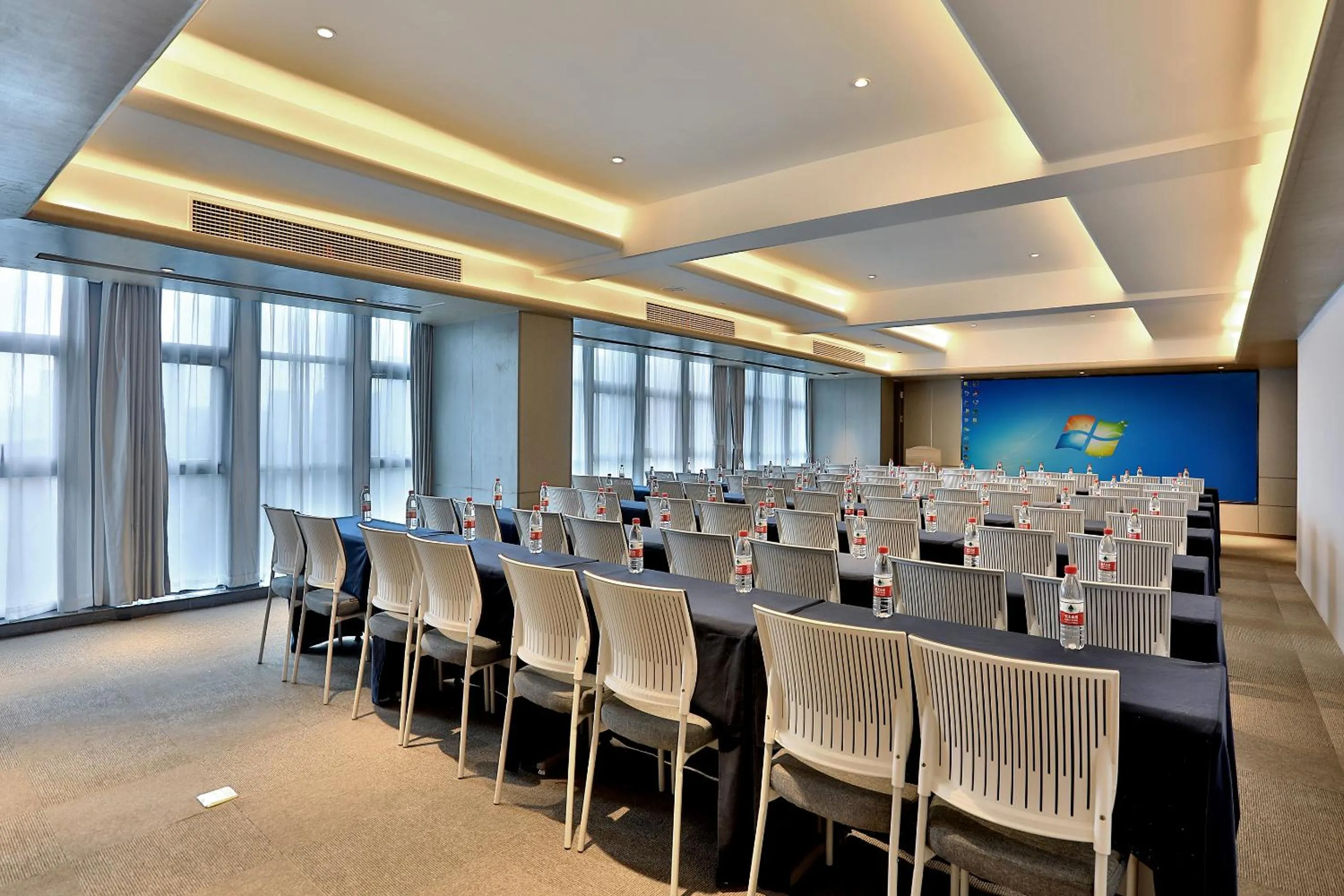 Meeting/conference room in Atour Hotel Nanjing Olympics Sports Center CBD