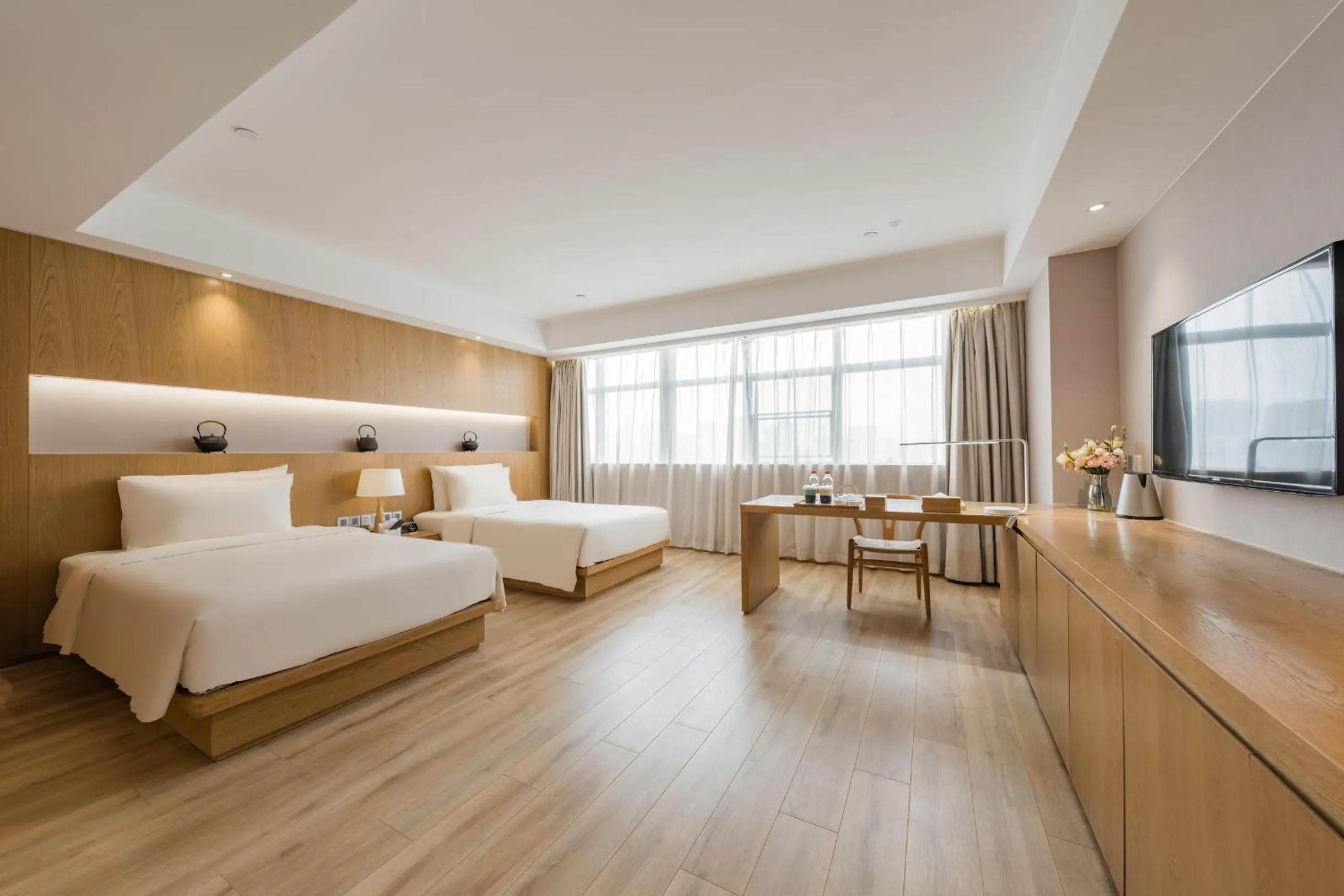 Bed in Atour X Hotel Wuxi New Zone Gelunbu Plaza