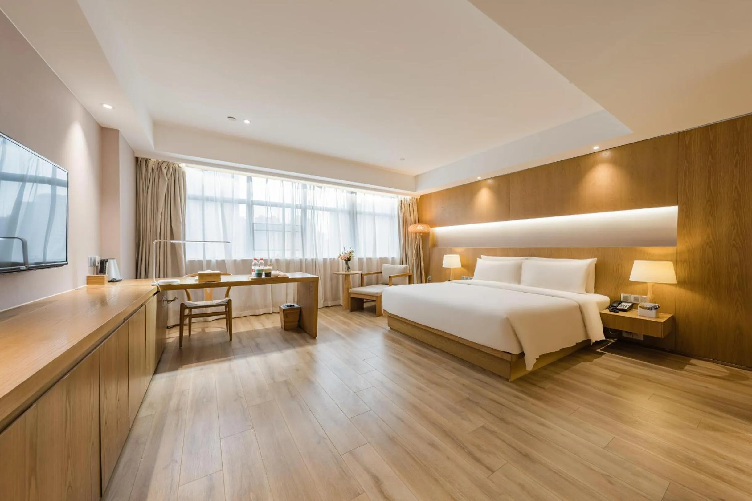 Bed in Atour X Hotel Wuxi New Zone Gelunbu Plaza