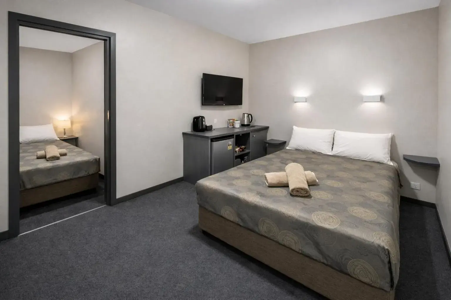 Bed in Broken Hill Tourist Lodge Bed in Broken Hill Tourist Lodge