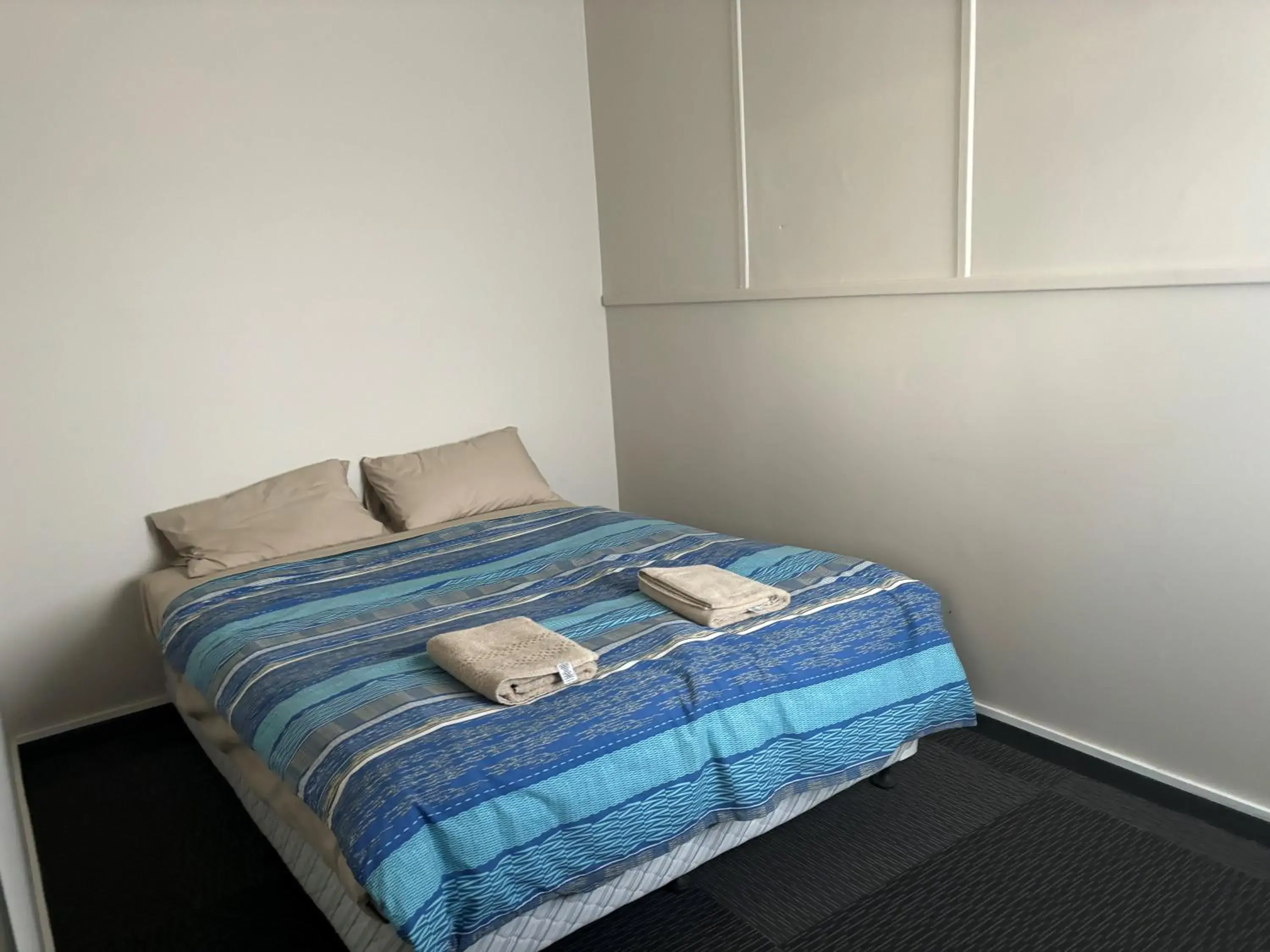 Bed in Broken Hill Tourist Lodge Bed in Broken Hill Tourist Lodge