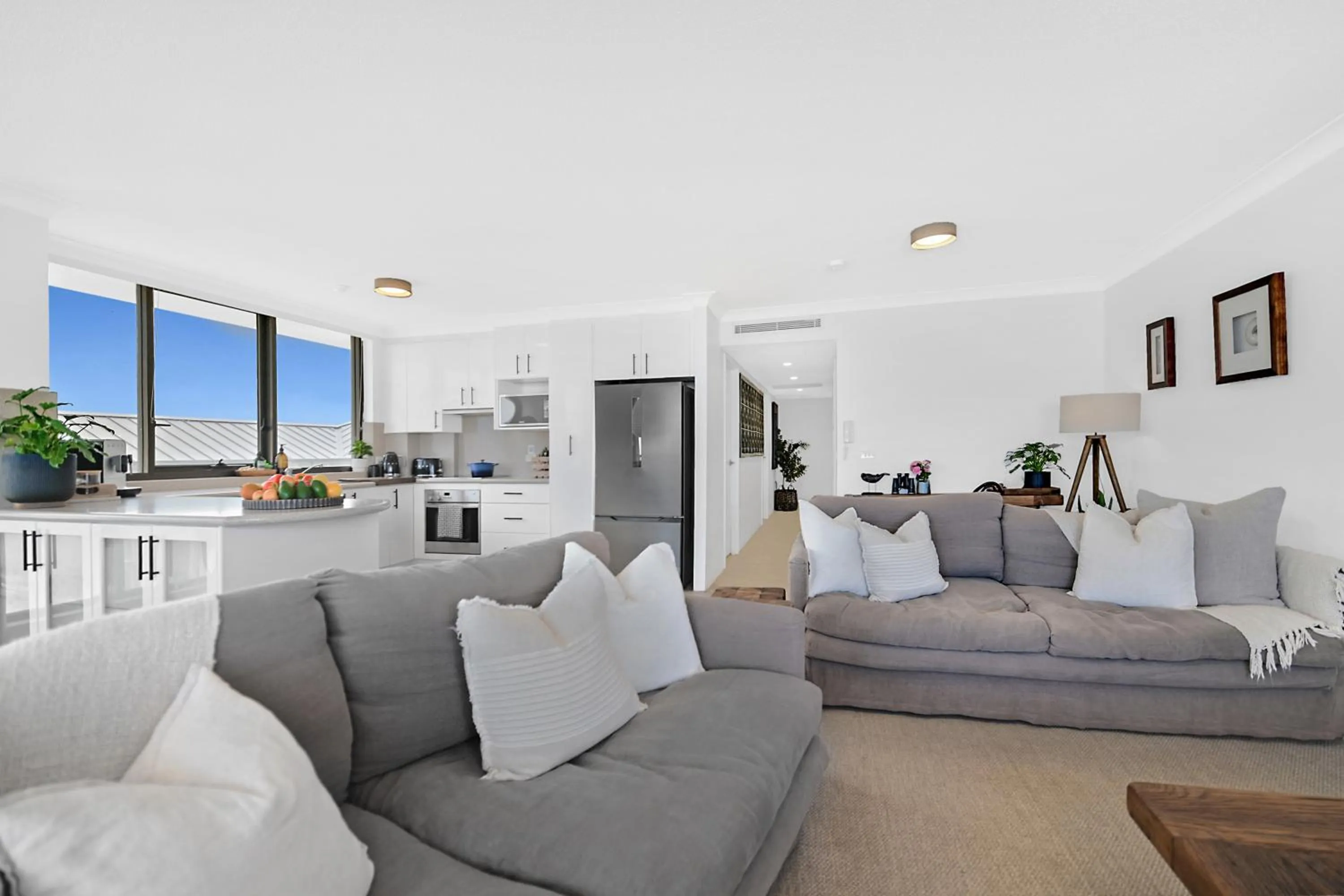 Living room in Albatross North Apartments