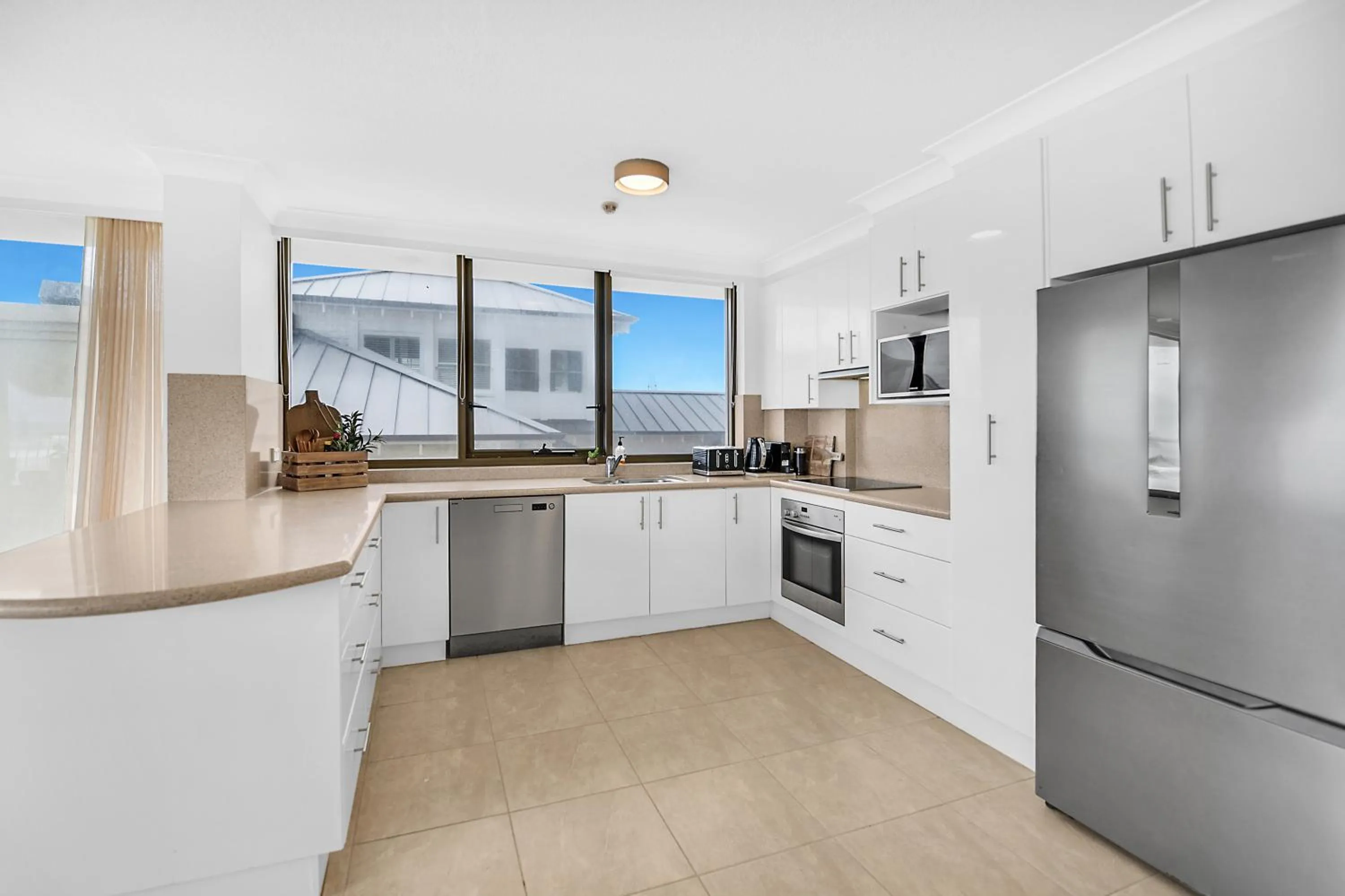 kitchen in Albatross North Apartments