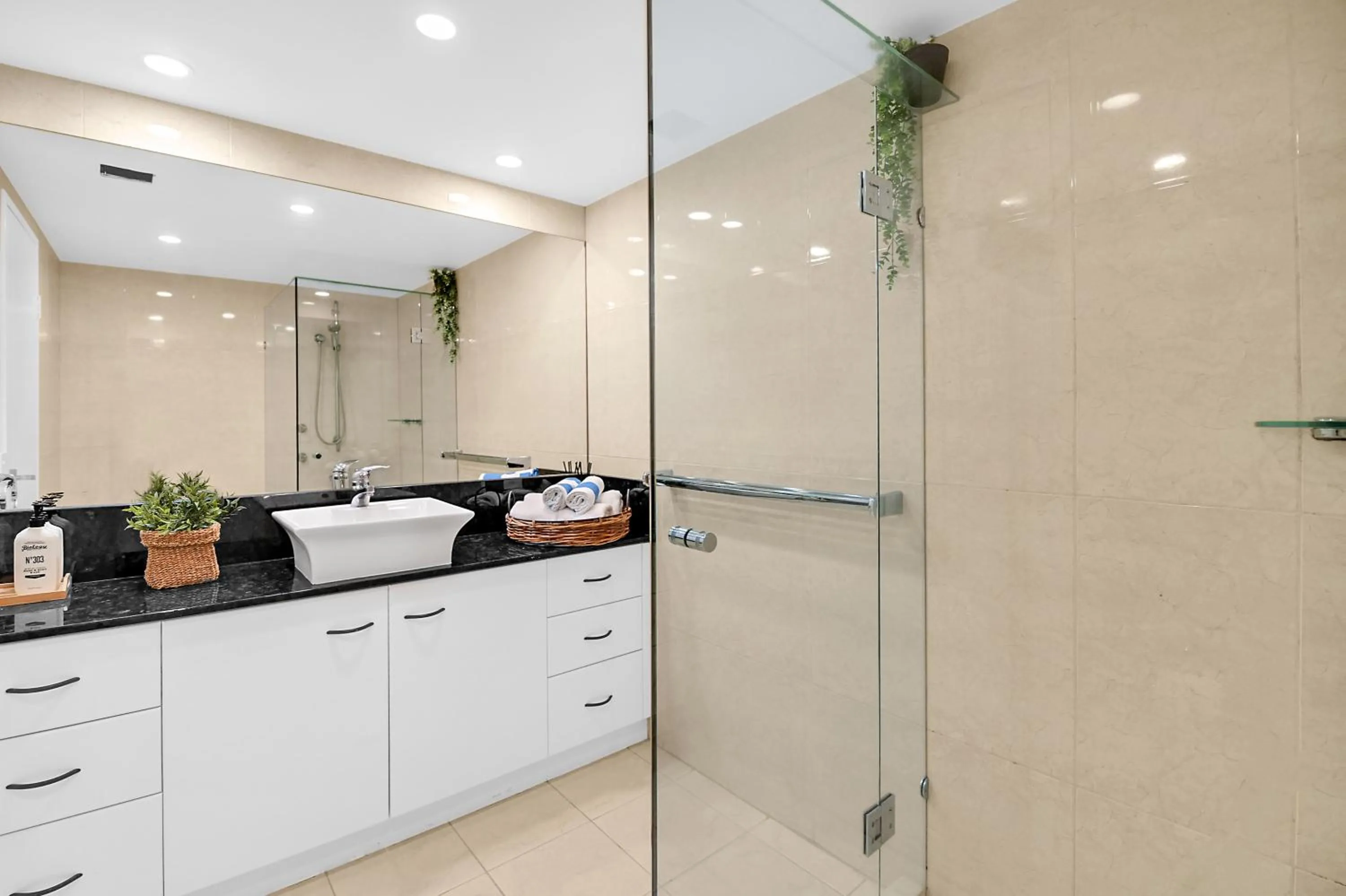 Property building in Albatross North Apartments