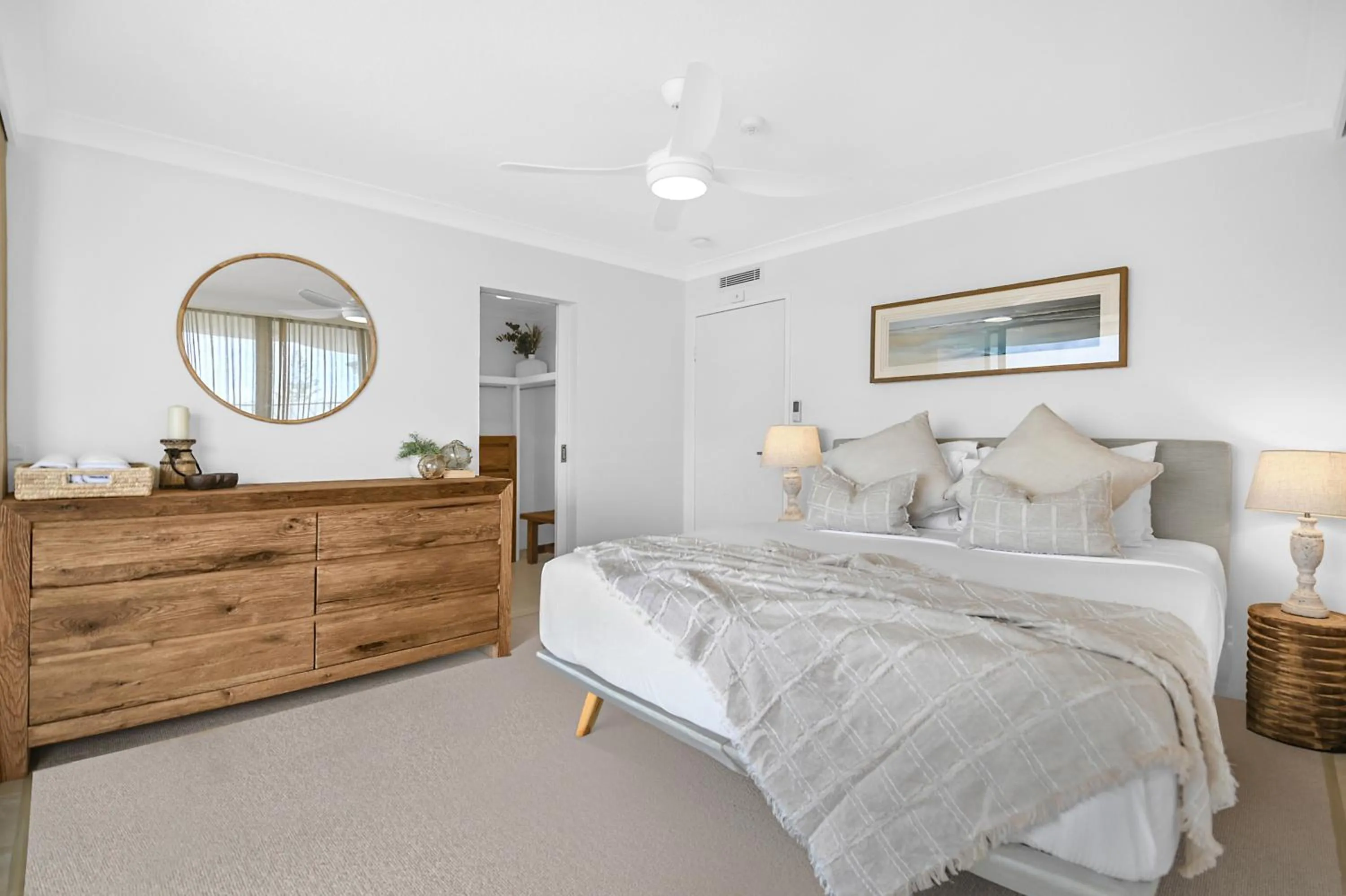 Bed in Albatross North Apartments