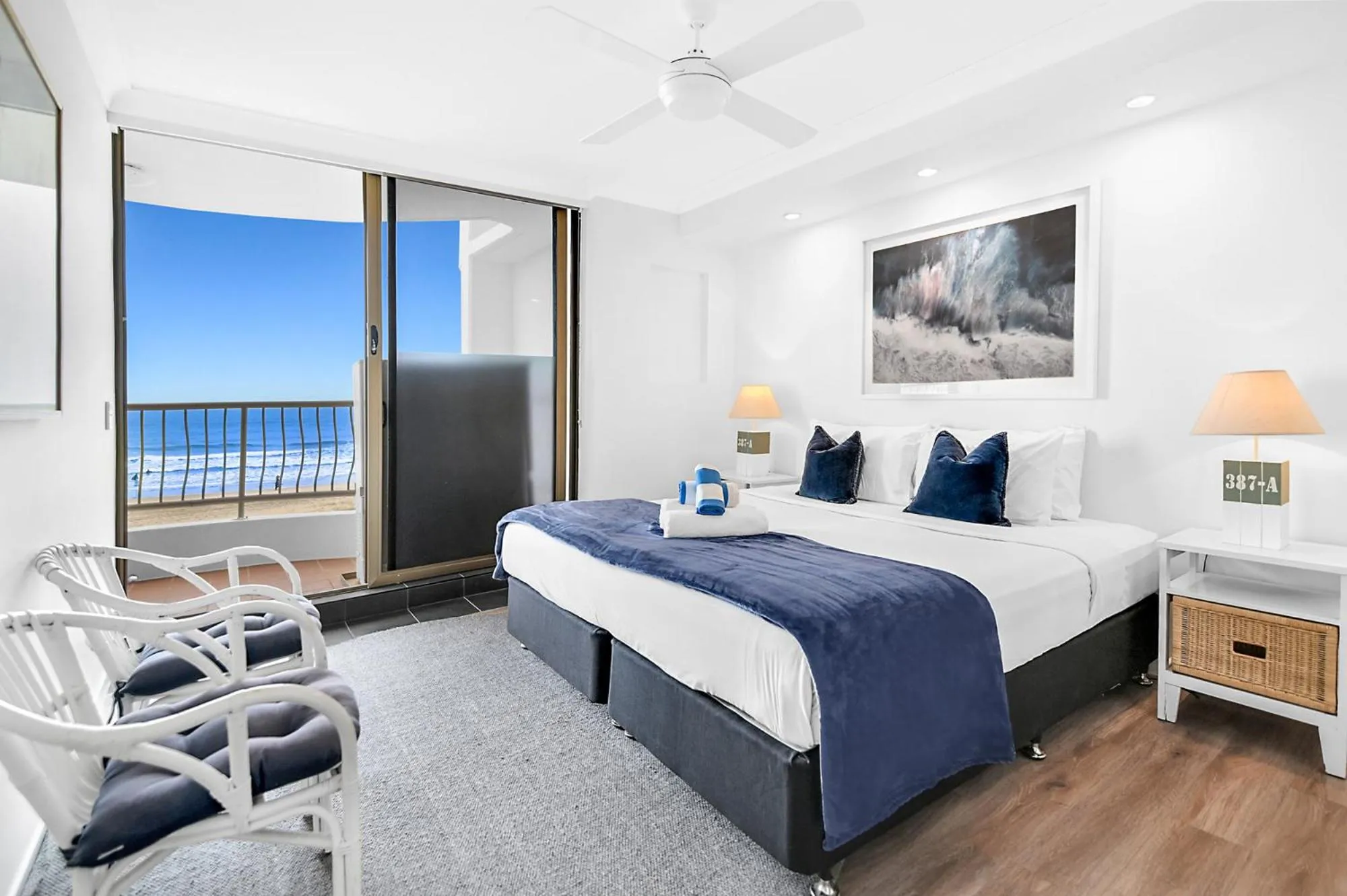 Bedroom, Bed in Albatross North Apartments