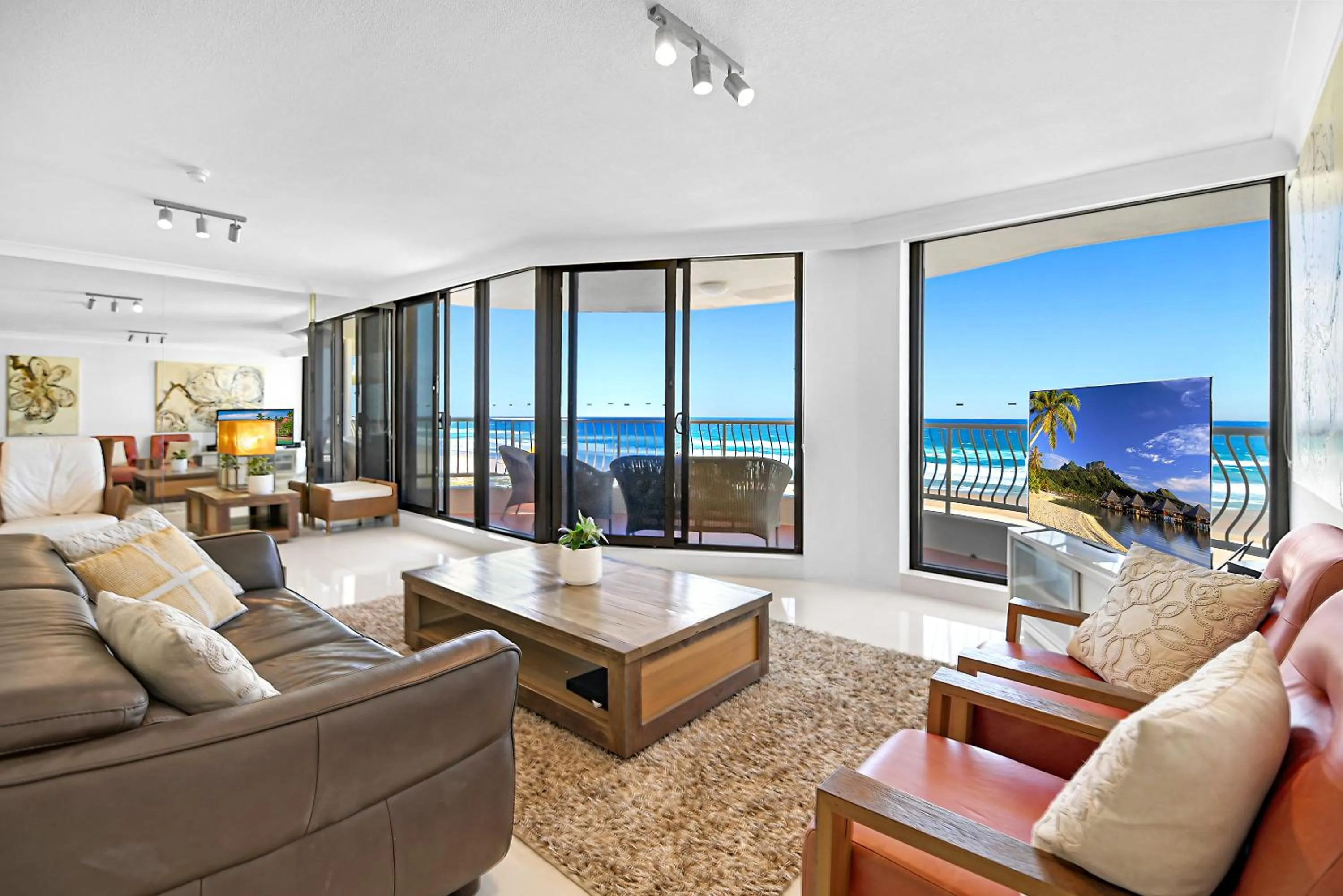 Living room in Albatross North Apartments