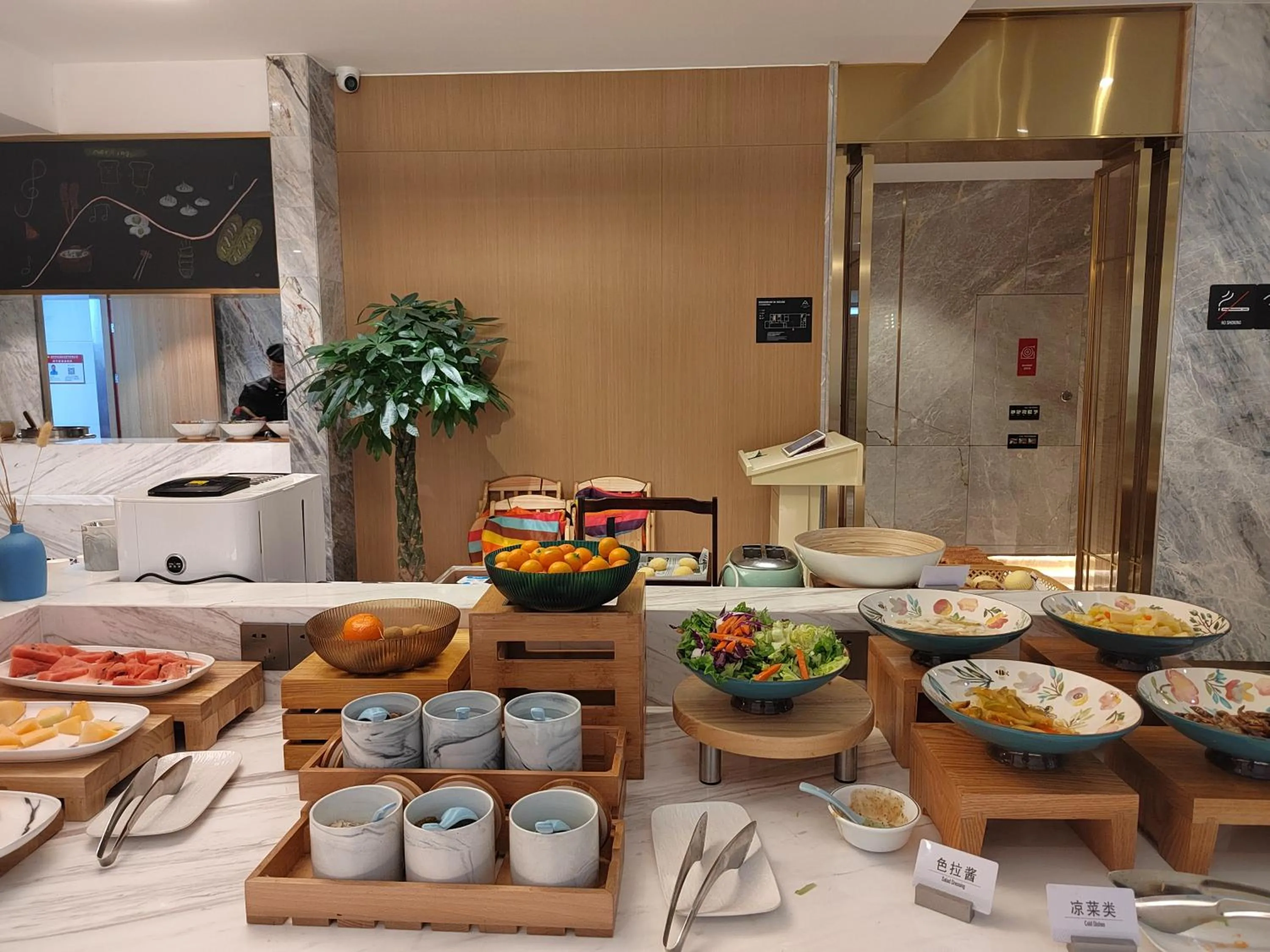 Breakfast in Atour Hotel Shengzhou