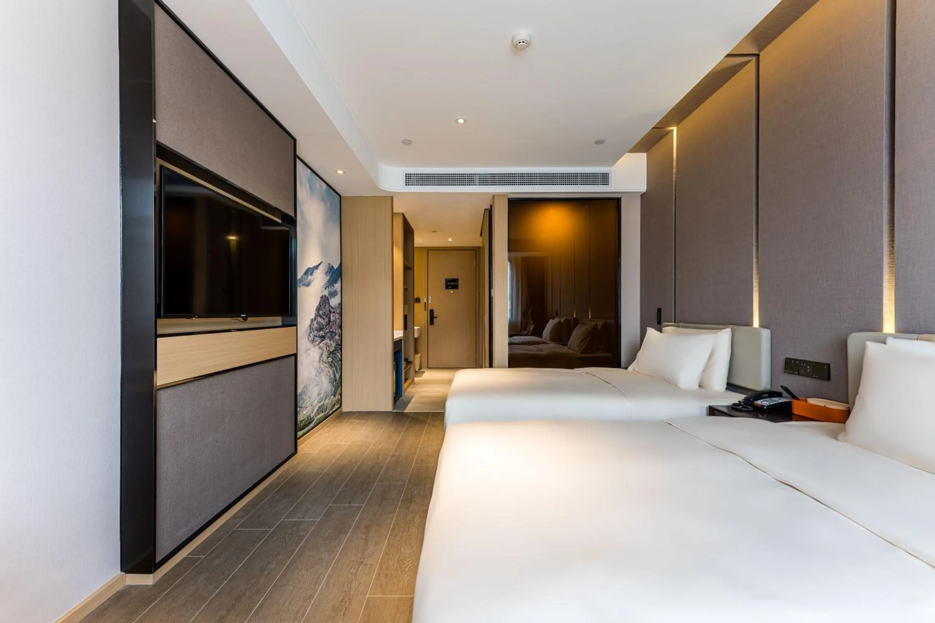 Photo of the whole room, Bed in Atour Hotel Shengzhou