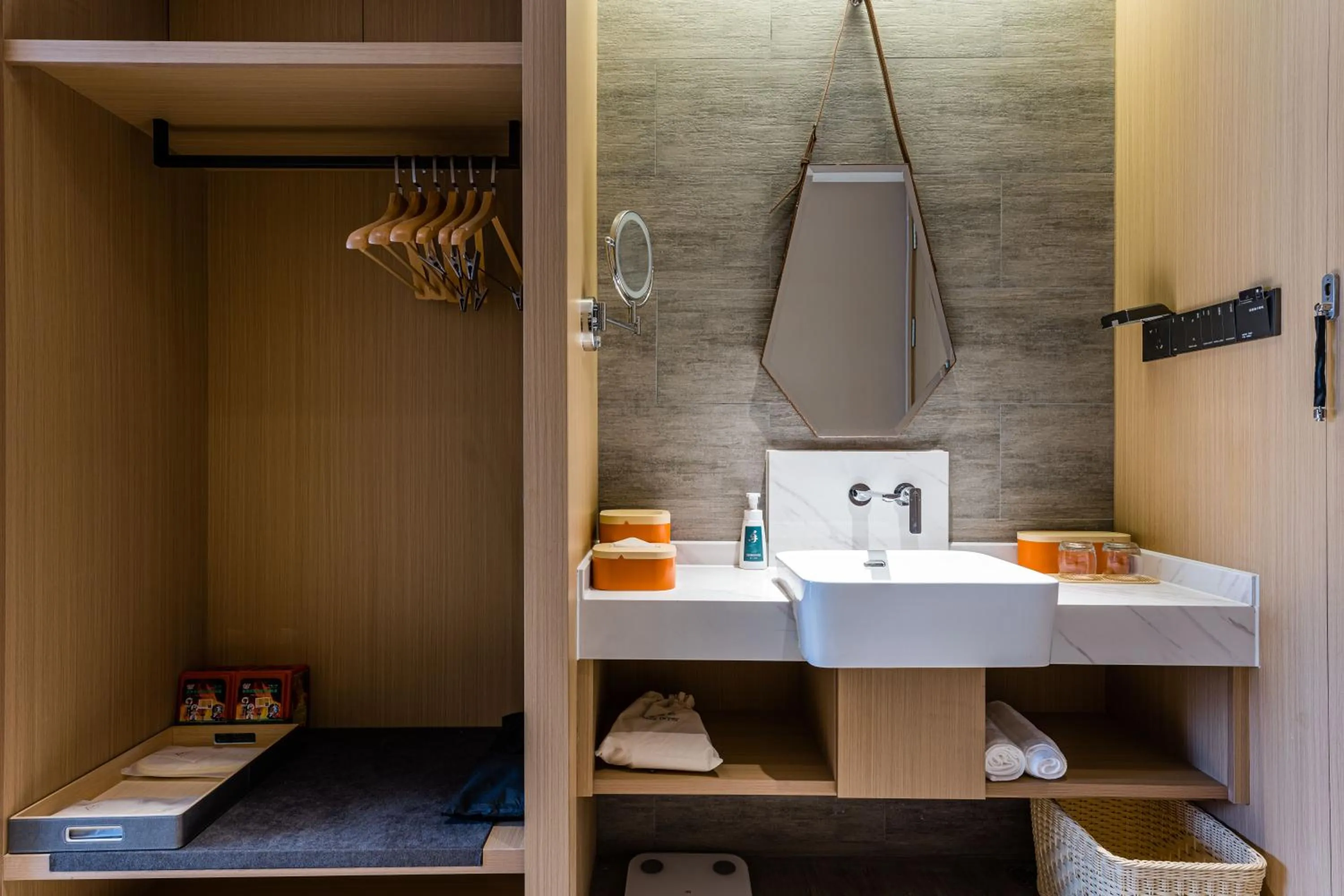 Photo of the whole room in Atour Hotel Shengzhou