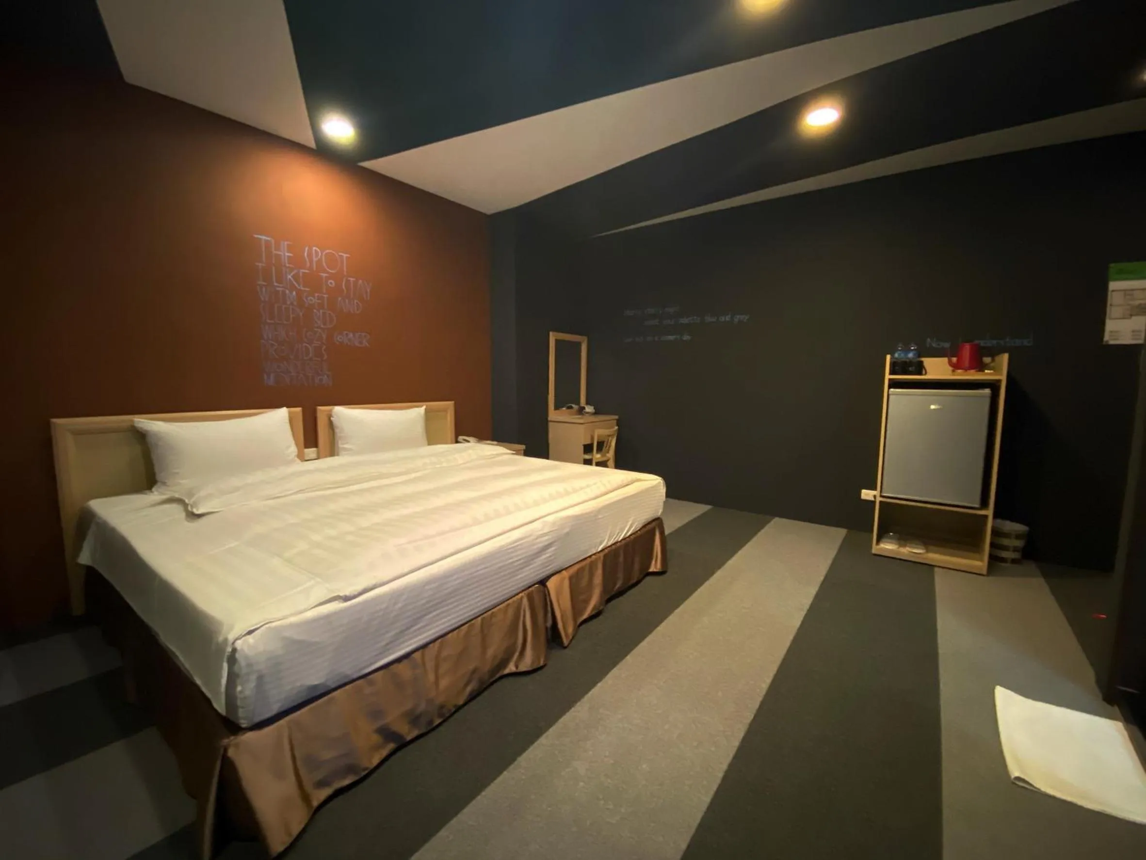 Bed in JS Hotel-Gallery Hotel