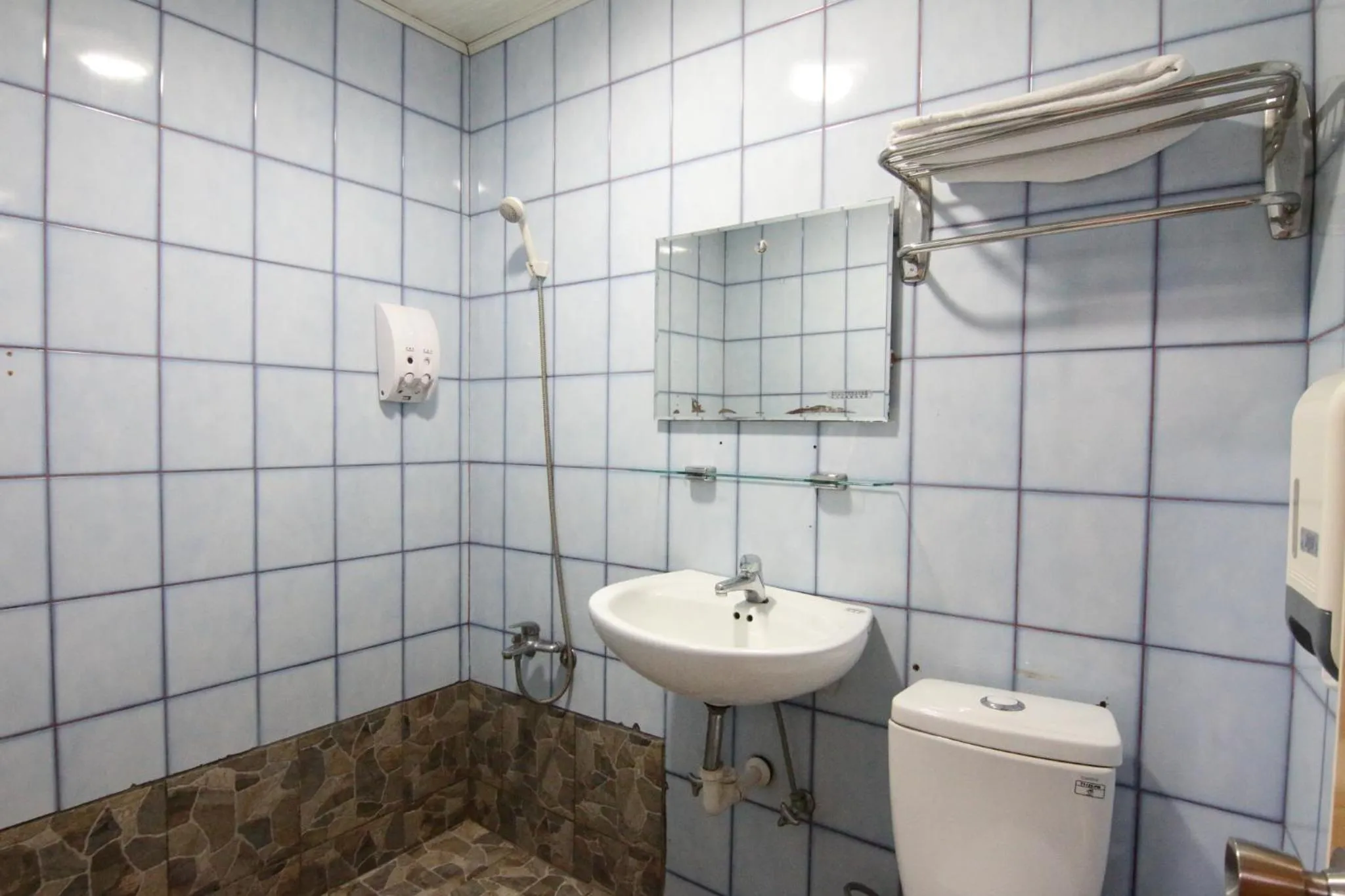 Toilet in Baoshan Hotel