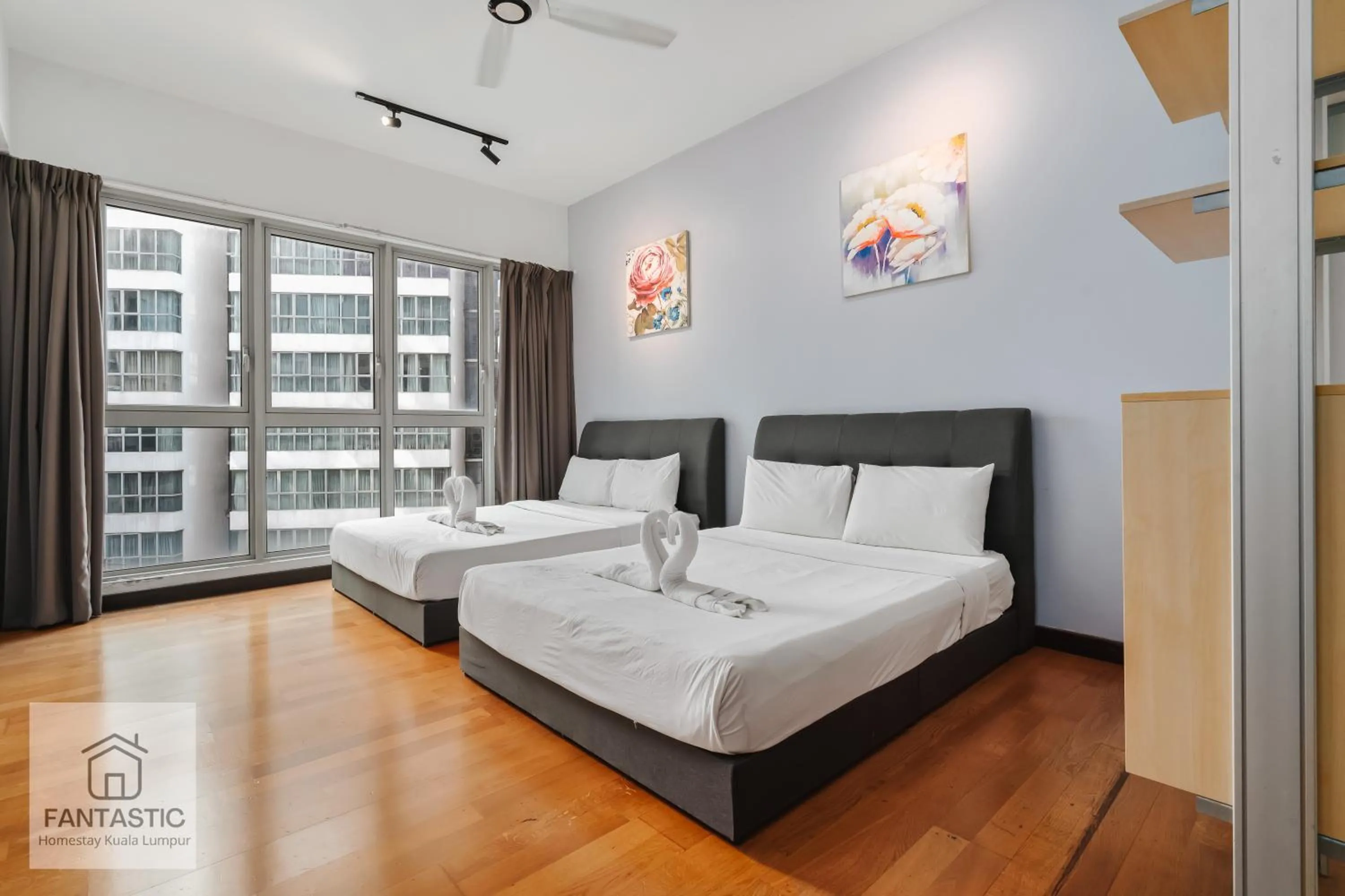 Bed in Regalia Residence @ KLCC View Sky Pool by KC