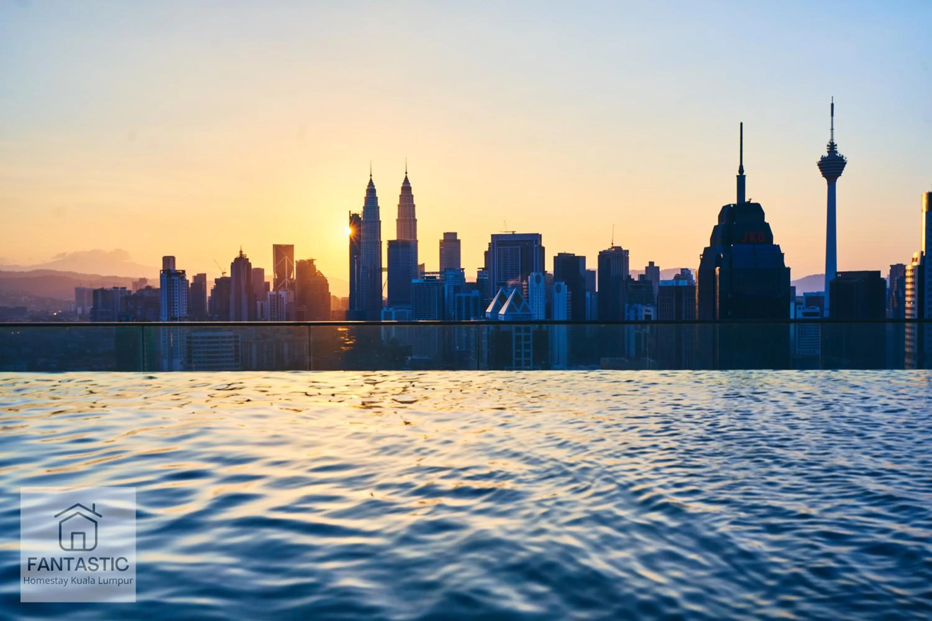 Regalia Residence @ KLCC View Sky Pool by KC